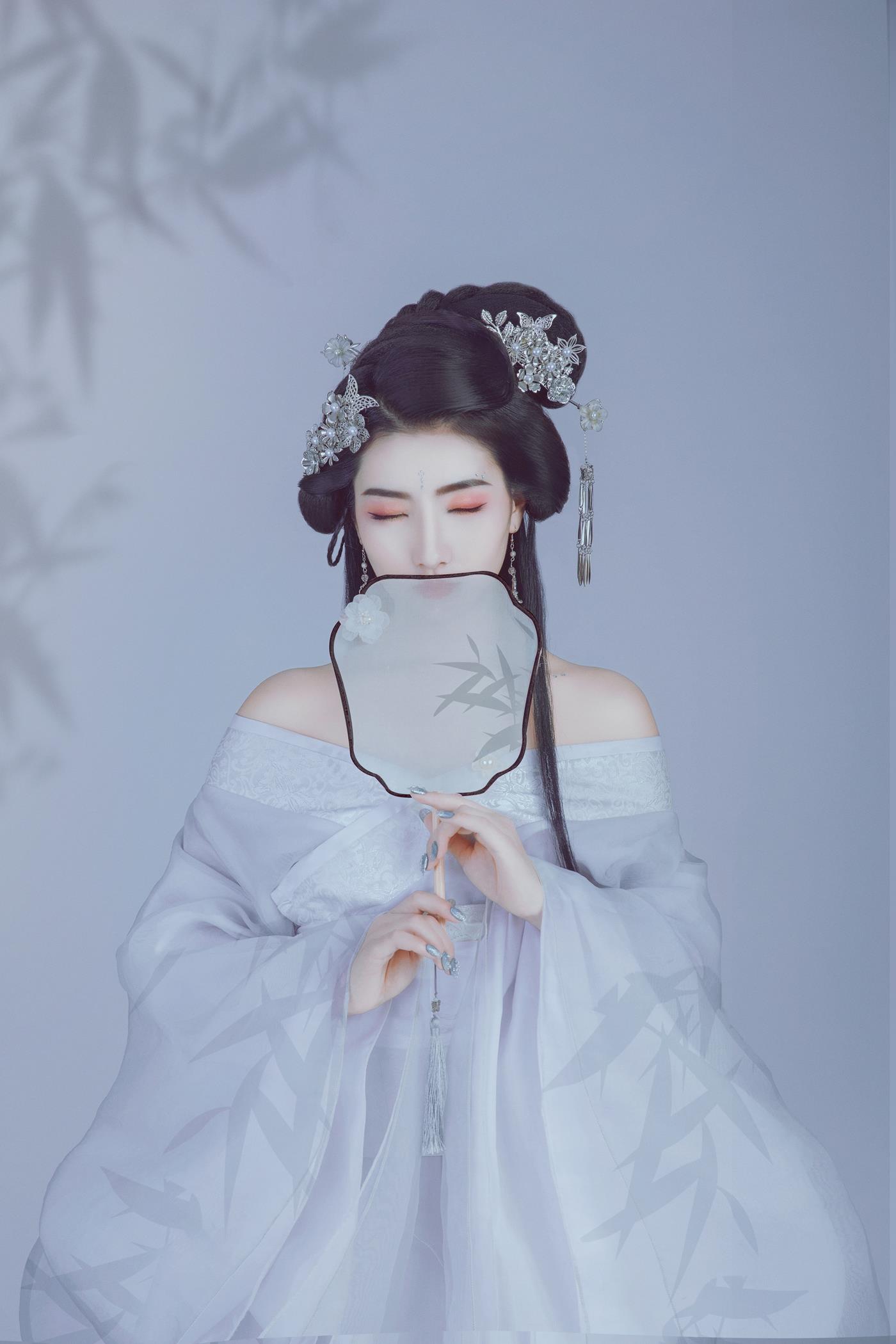 图片[13]-[YITUYU艺图语] 2022.01.06 清月盈 唯宝 [22P] – 速更版-美库