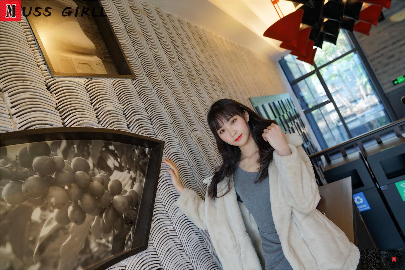 图片[33]-[MussGirl慕丝女郎]NO.285 纤细、笔直、肤如凝脂 [109P] – 速更版-美库