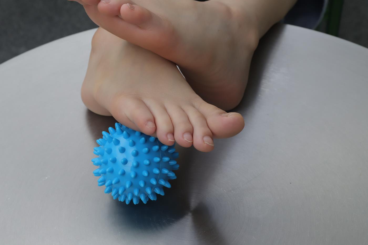 图片[71]-Pary摄影 NO.002 大学生女神素萍的38码修长美脚 (2) [87P] – 速更版-美库