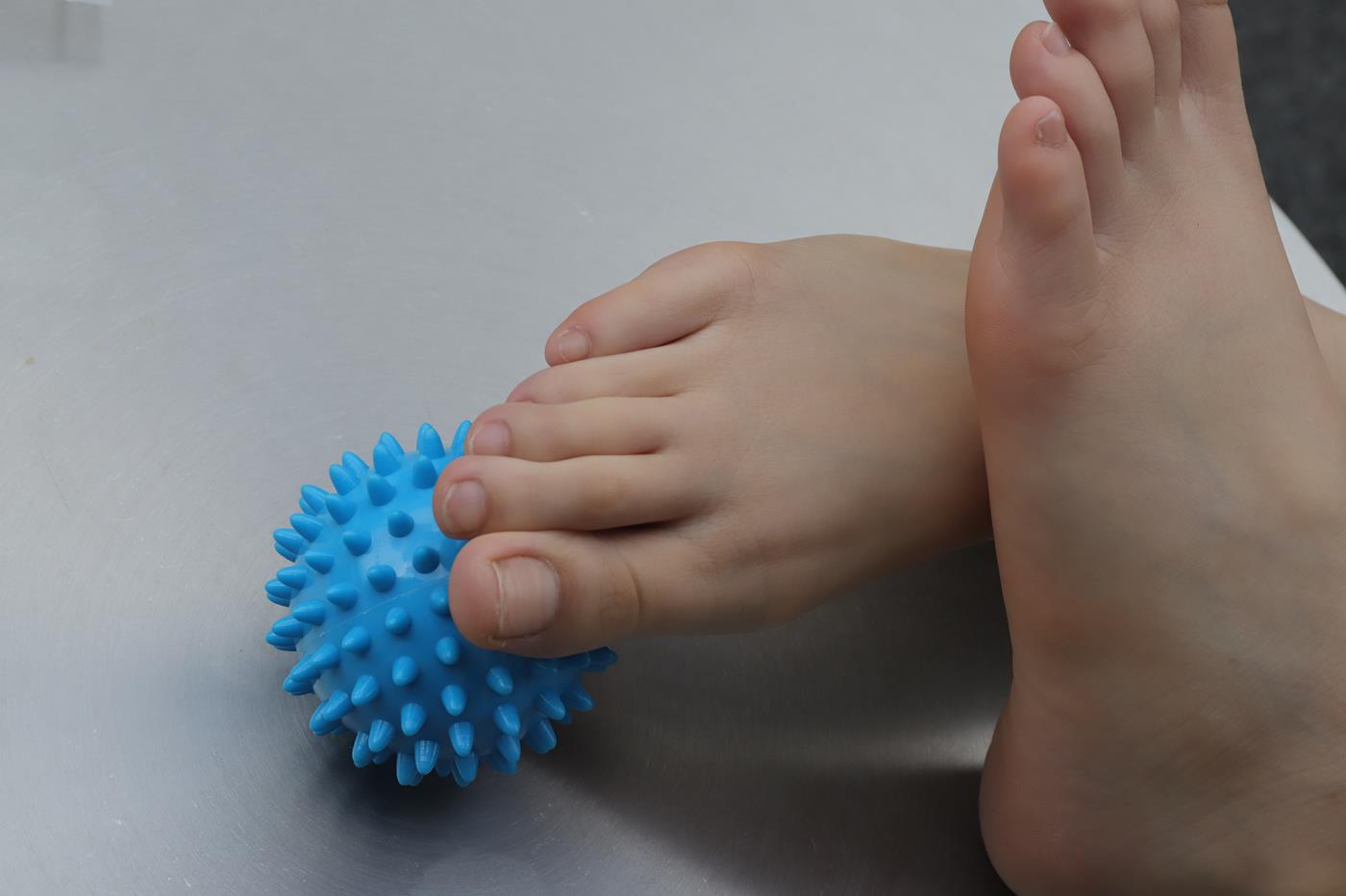 图片[72]-Pary摄影 NO.002 大学生女神素萍的38码修长美脚 (2) [87P] – 速更版-美库