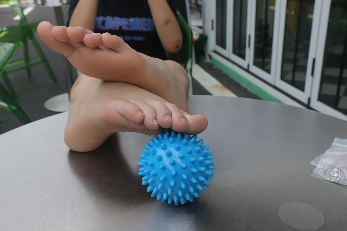 图片[74]-Pary摄影 NO.002 大学生女神素萍的38码修长美脚 (2) [87P] – 速更版-美库