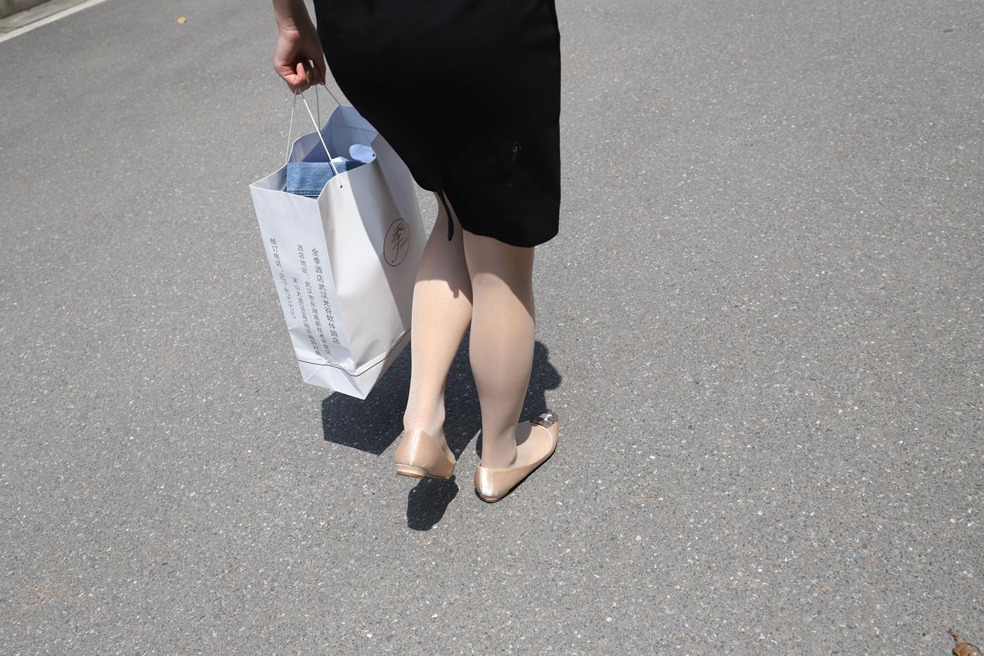 图片[42]-大西瓜爱牙膏-2020 01X活动 模特2（二） 户外制服ol-1 (2) [67P] – 速更版-美库