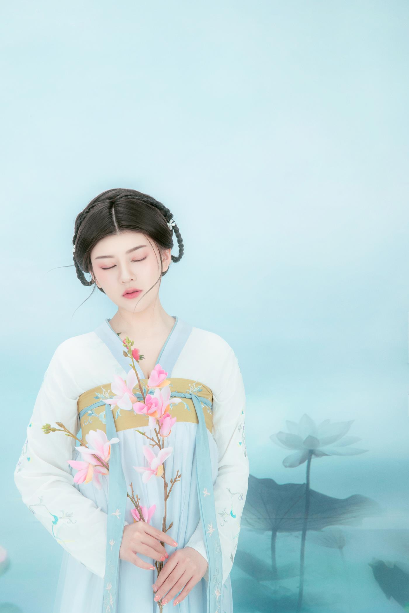 图片[25]-[YITUYU艺图语] 2022.01.10 荷间意 琴宝 [24P] – 速更版-美库