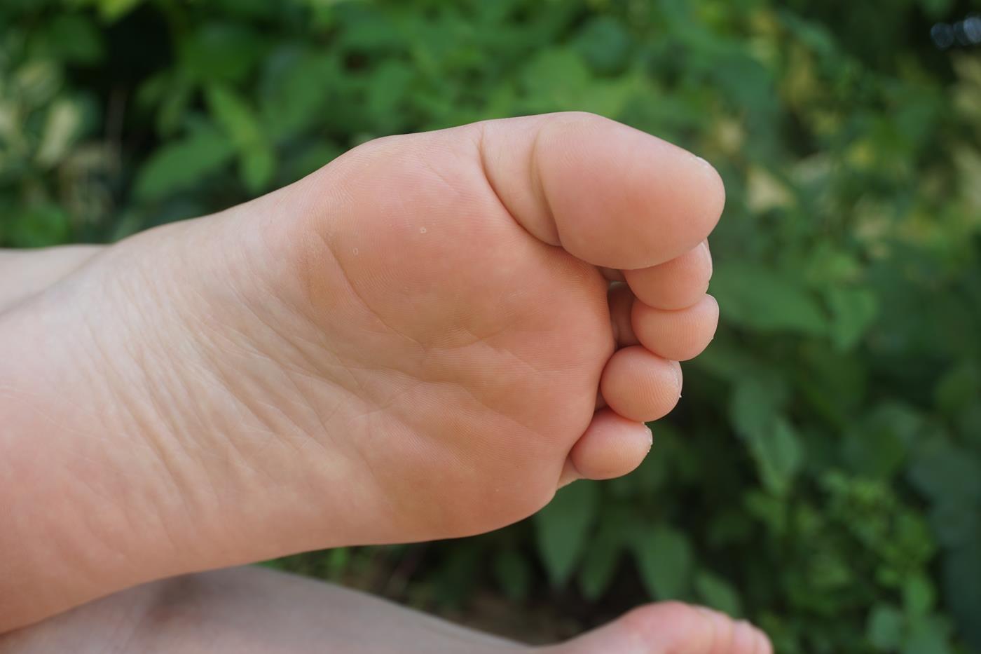 图片[28]-Pary摄影 NO.003 大学生婉萍的雪白美脚 (1) [84P] – 速更版-美库