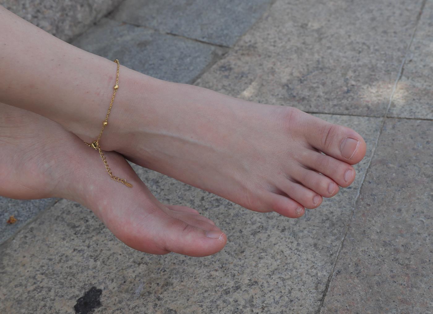 图片[23]-Pary摄影 NO.003 大学生婉萍的雪白美脚 (2) [85P] – 速更版-美库