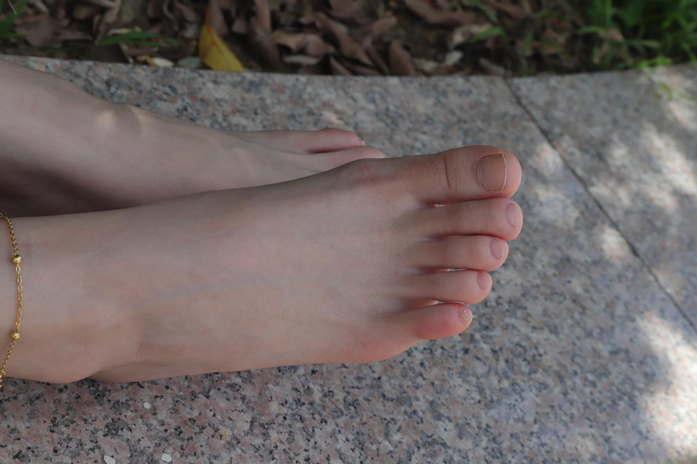 图片[30]-Pary摄影 NO.003 大学生婉萍的雪白美脚 (2) [85P] – 速更版-美库