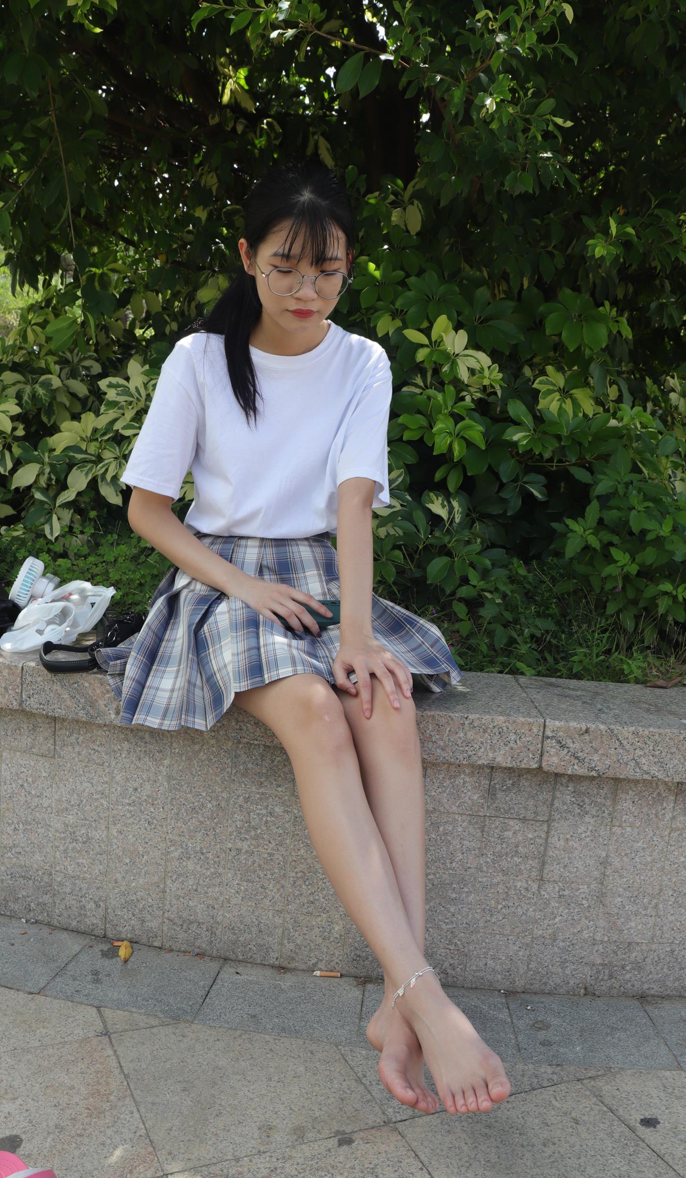 图片[33]-Pary摄影 NO.003 大学生婉萍的雪白美脚 (2) [85P] – 速更版-美库