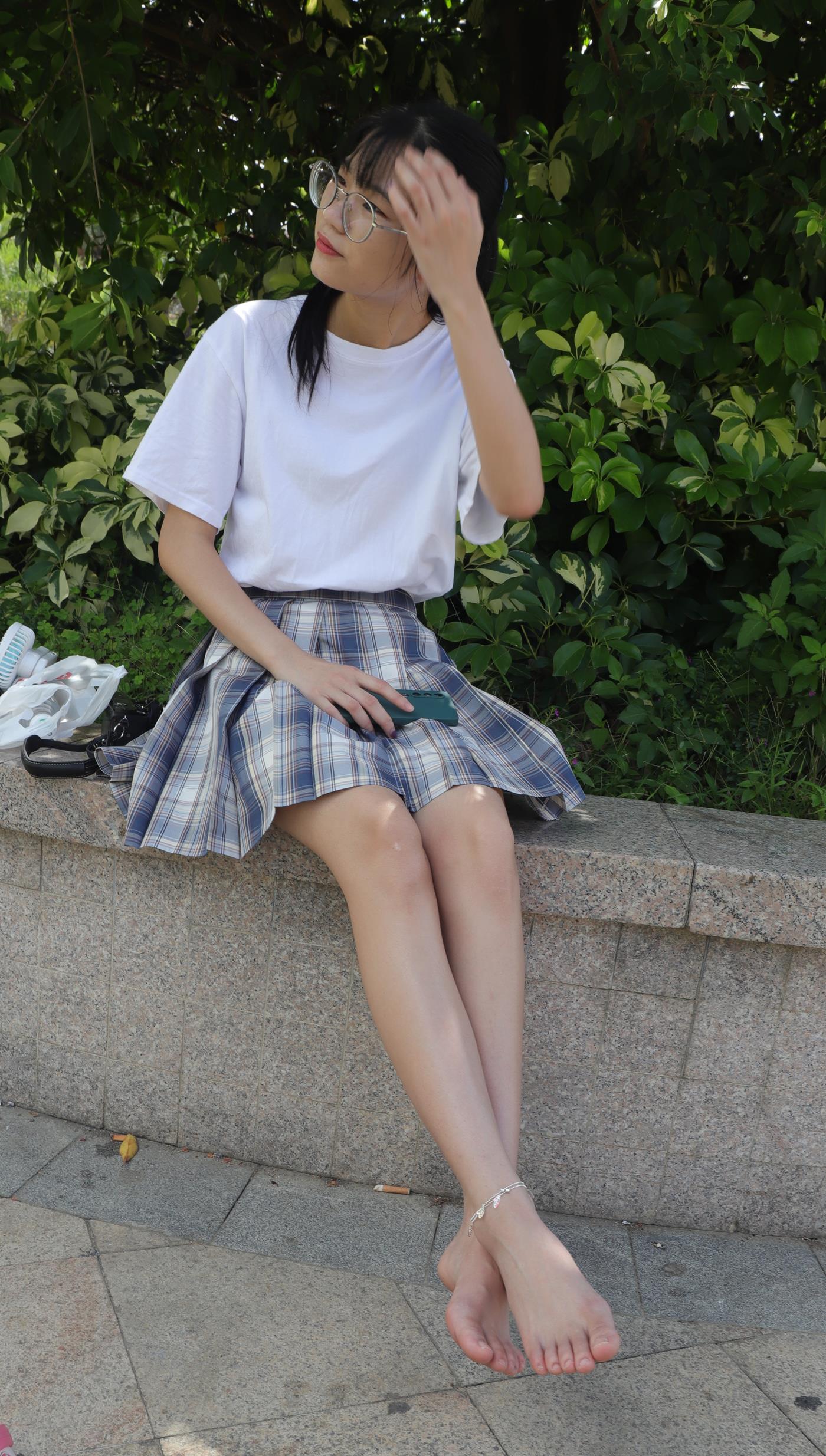 图片[34]-Pary摄影 NO.003 大学生婉萍的雪白美脚 (2) [85P] – 速更版-美库