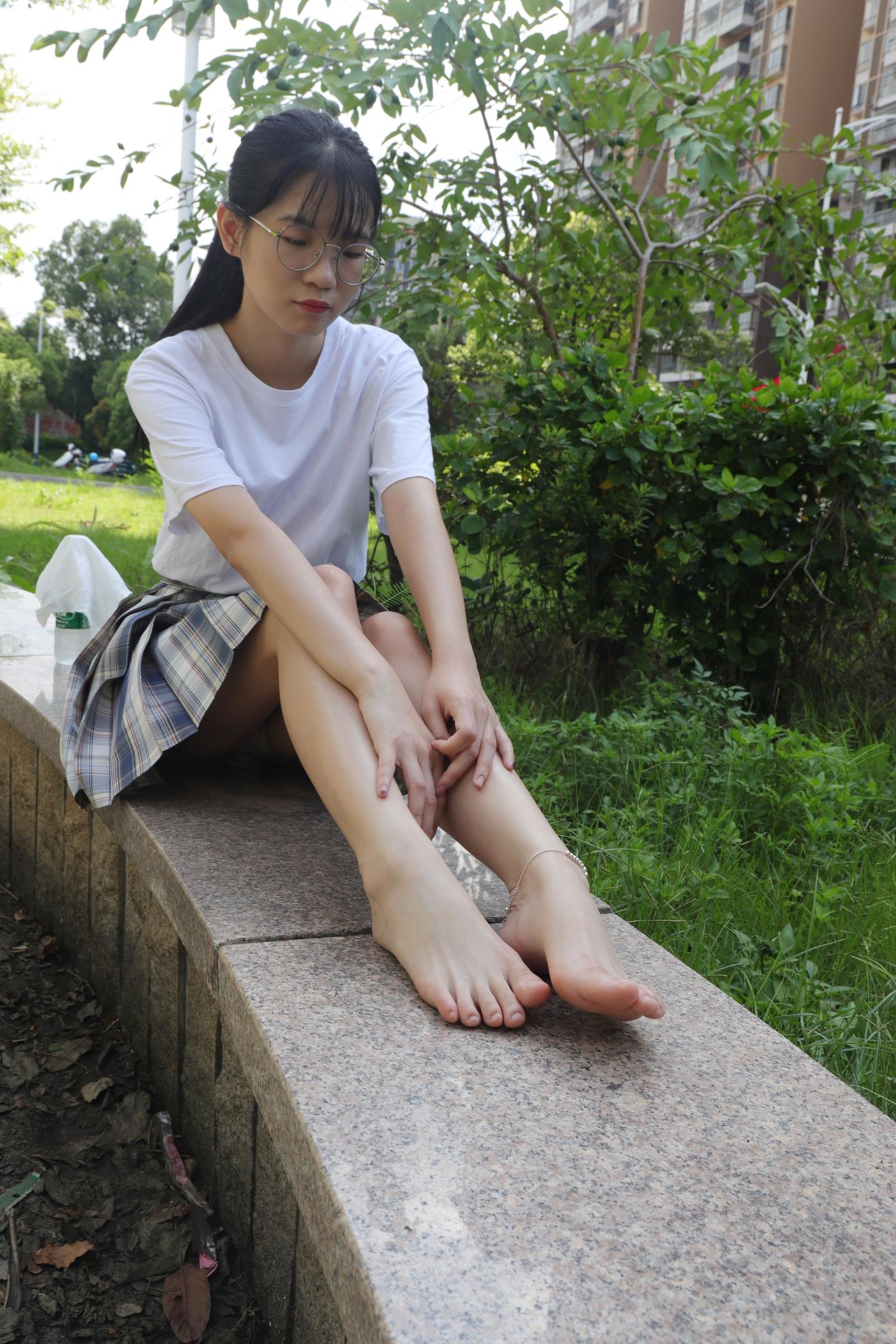 图片[52]-Pary摄影 NO.003 大学生婉萍的雪白美脚 (1) [84P] – 速更版-美库