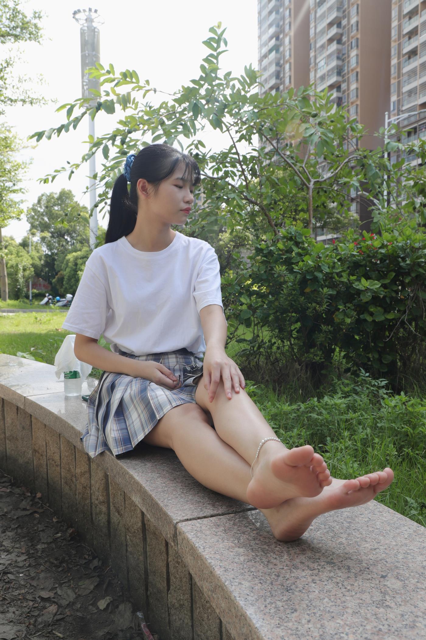 图片[62]-Pary摄影 NO.003 大学生婉萍的雪白美脚 (1) [84P] – 速更版-美库