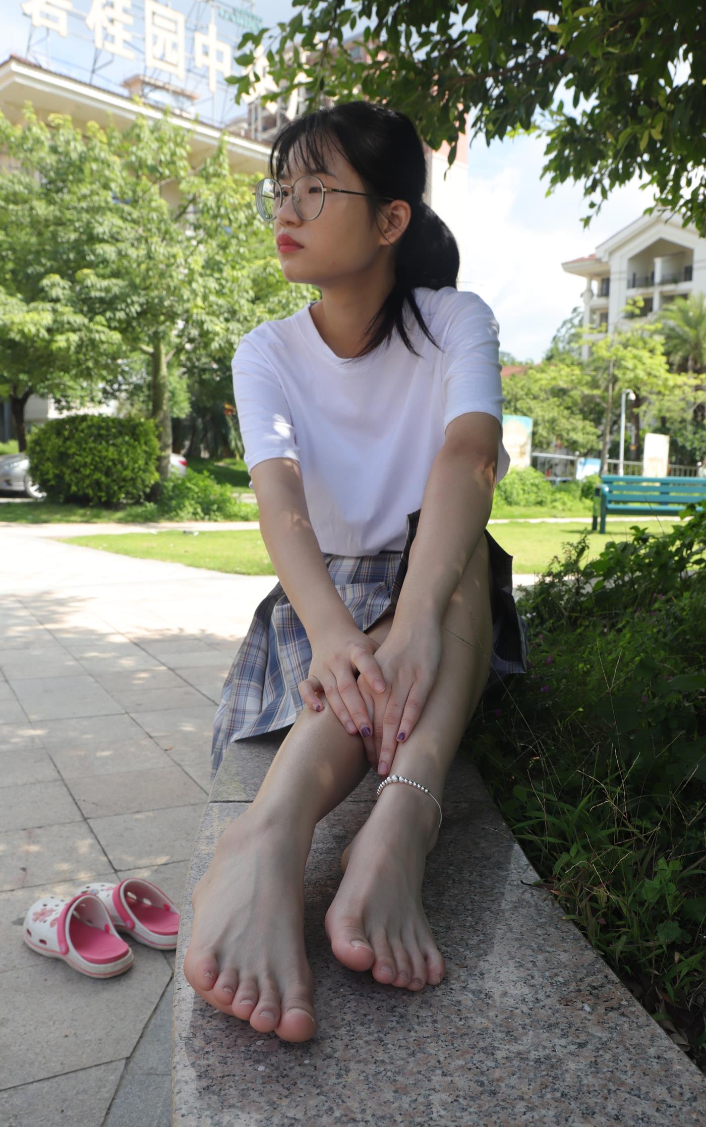 图片[74]-Pary摄影 NO.003 大学生婉萍的雪白美脚 (1) [84P] – 速更版-美库