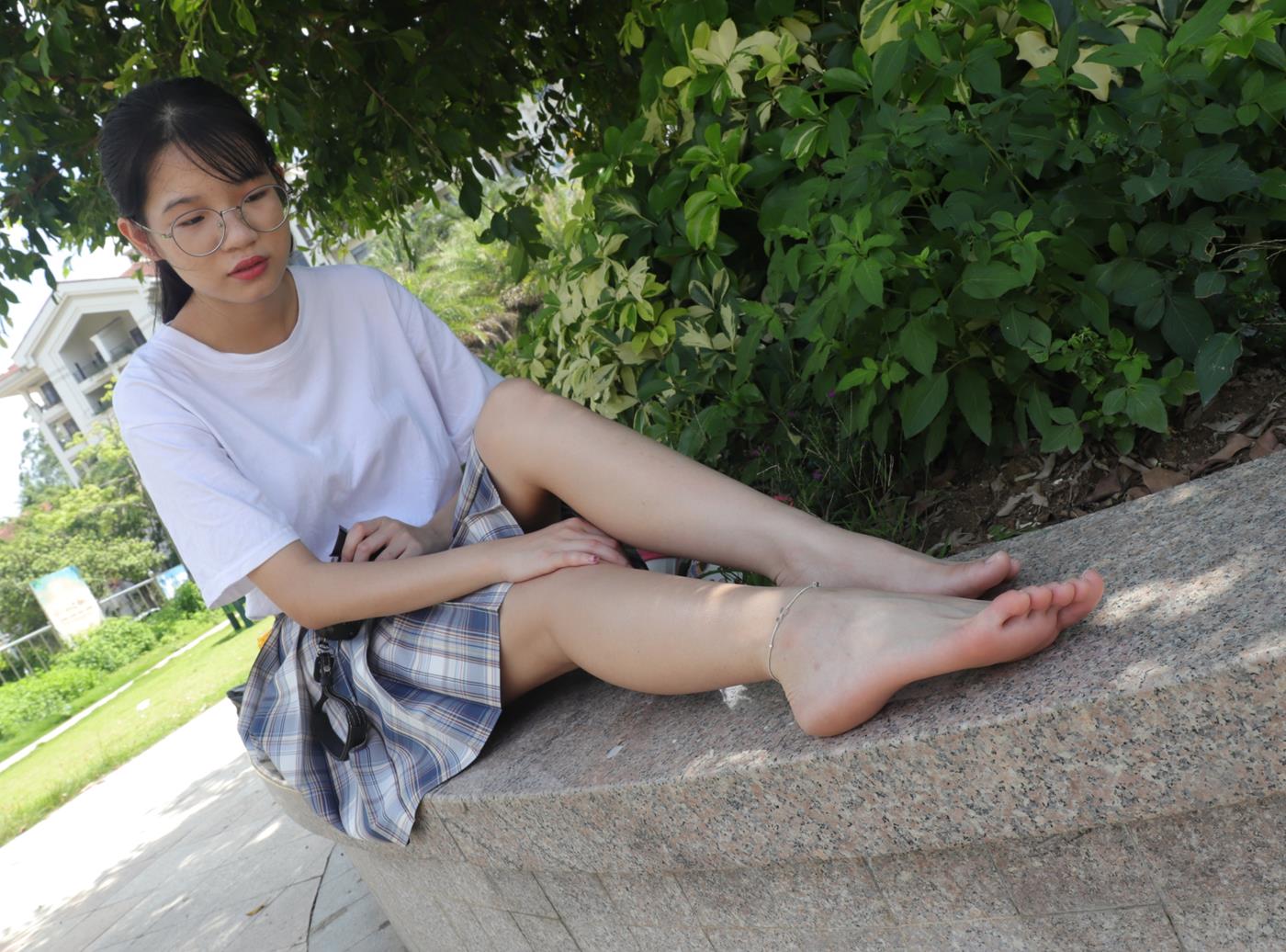 图片[84]-Pary摄影 NO.003 大学生婉萍的雪白美脚 (2) [85P] – 速更版-美库