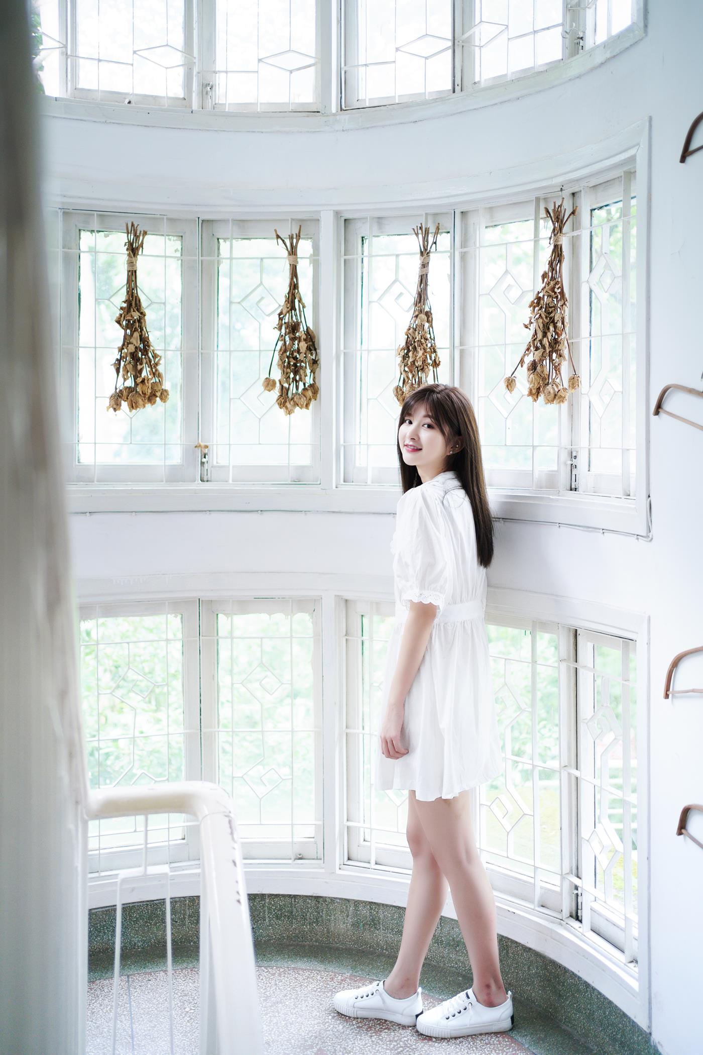 图片[16]-[YITUYU艺图语] 2022.01.12 白色咖啡屋 吕陈 [28P] – 速更版-美库