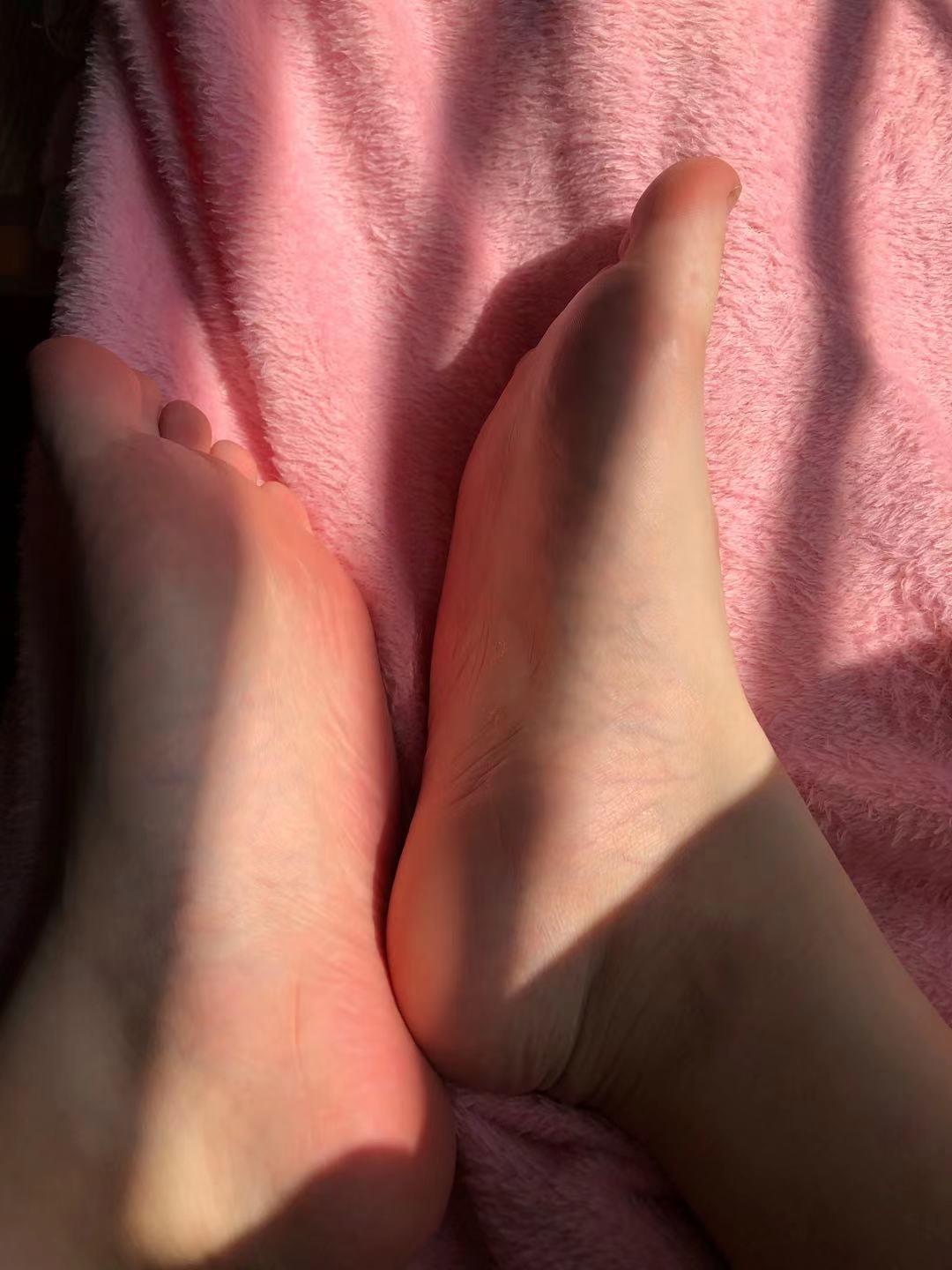 图片[59]-[誉铭传媒]袜足摄影 2022年《3月整合福利》[91P] – 速更版-美库