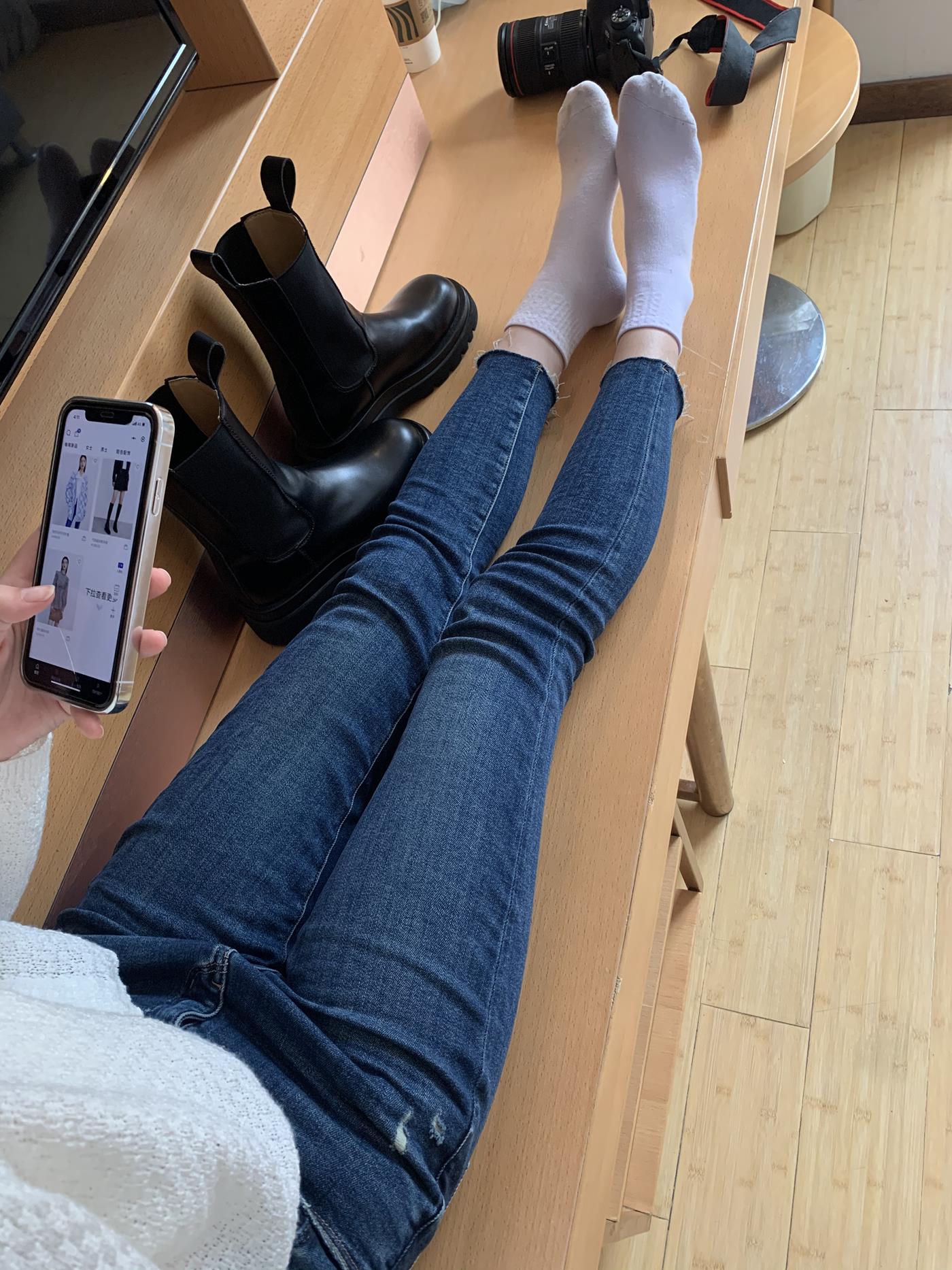 图片[80]-[誉铭传媒]袜足摄影 2022年《3月整合福利》[91P] – 速更版-美库