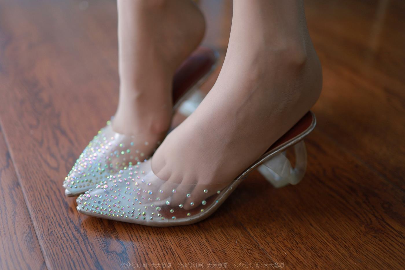 图片[32]-[IESS异思趣向] 2022.06.24 丝享家1127：婉萍《甜美佳人》[83P] – 速更版-美库