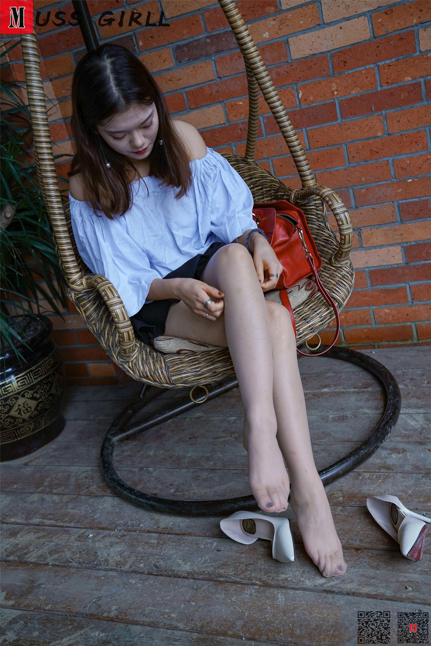 图片[32]-[MussGirl慕丝女郎]NO.289 角落里的美 [89P] – 速更版-美库