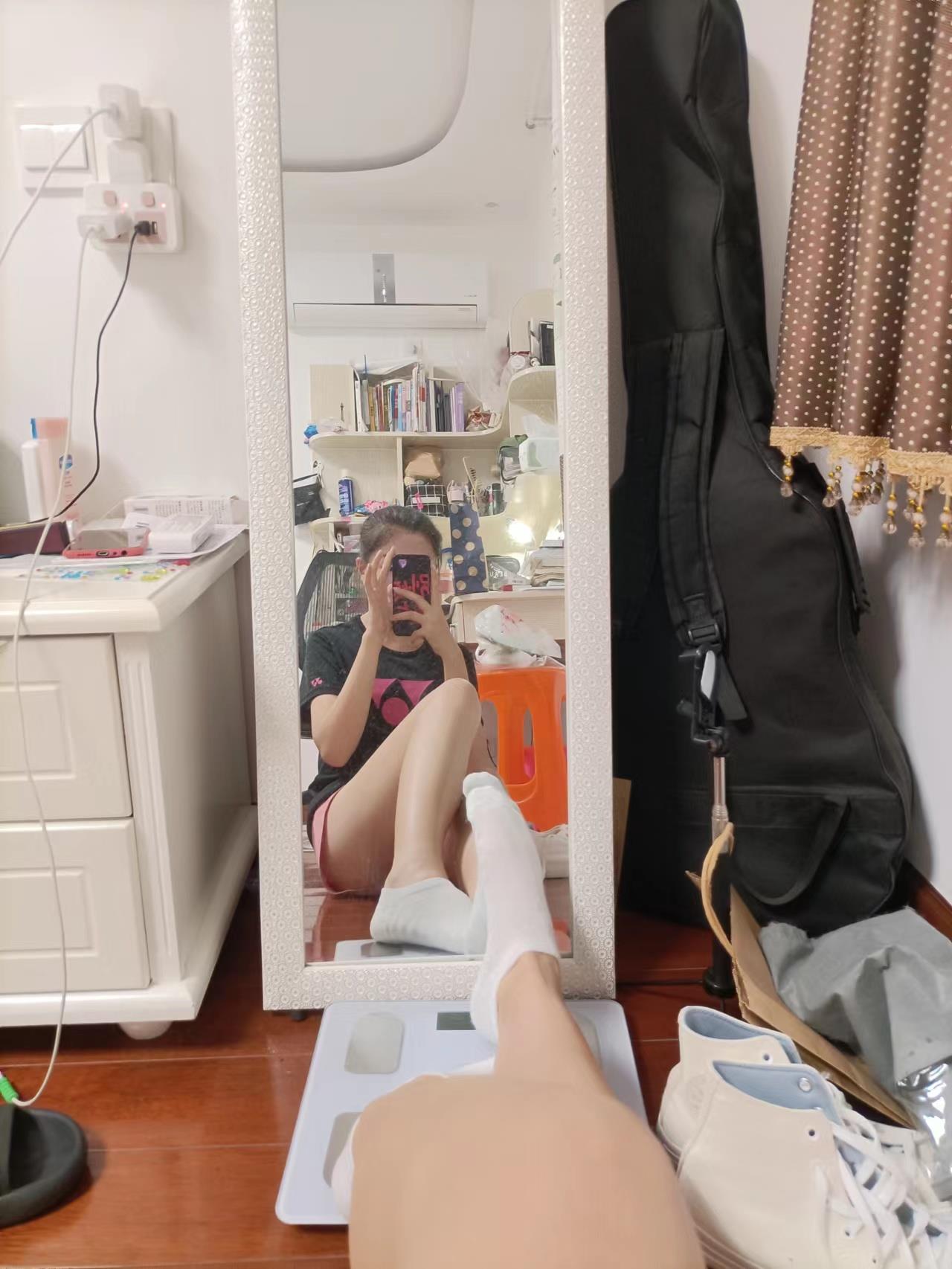 图片[10]-[誉铭传媒]袜足摄影 2022年《8月整合福利》(2) [56P] – 速更版-美库