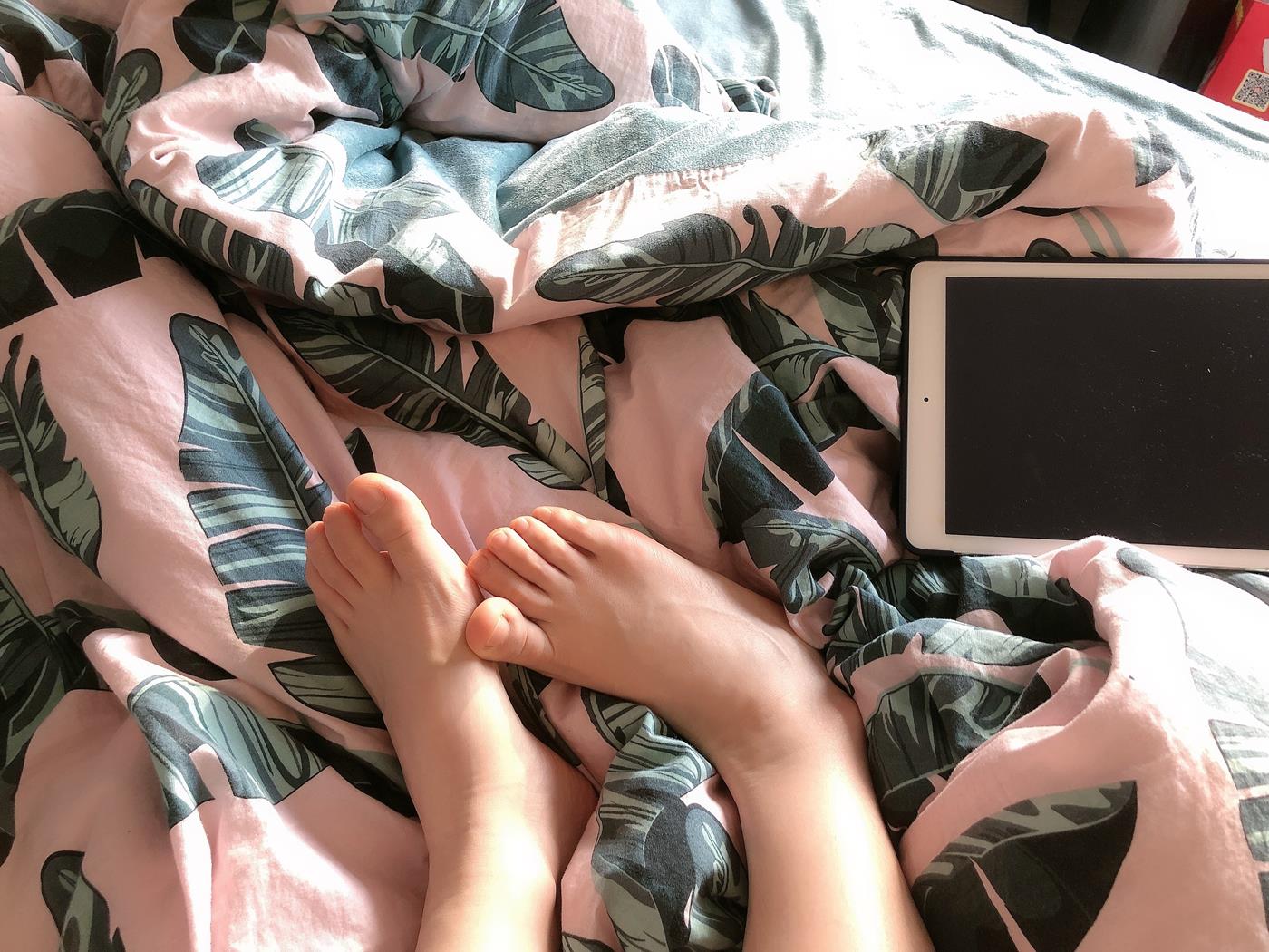 图片[14]-[誉铭传媒]袜足摄影 2022年《8月整合福利》(2) [56P] – 速更版-美库