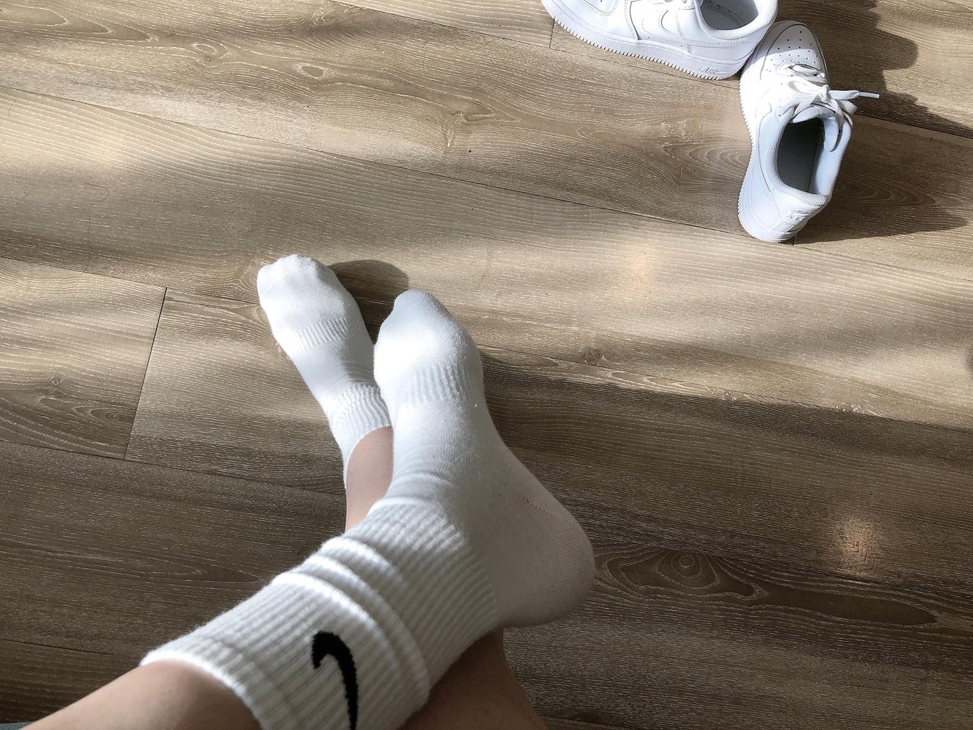 图片[22]-[誉铭传媒]袜足摄影 2022年《8月整合福利》(2) [56P] – 速更版-美库