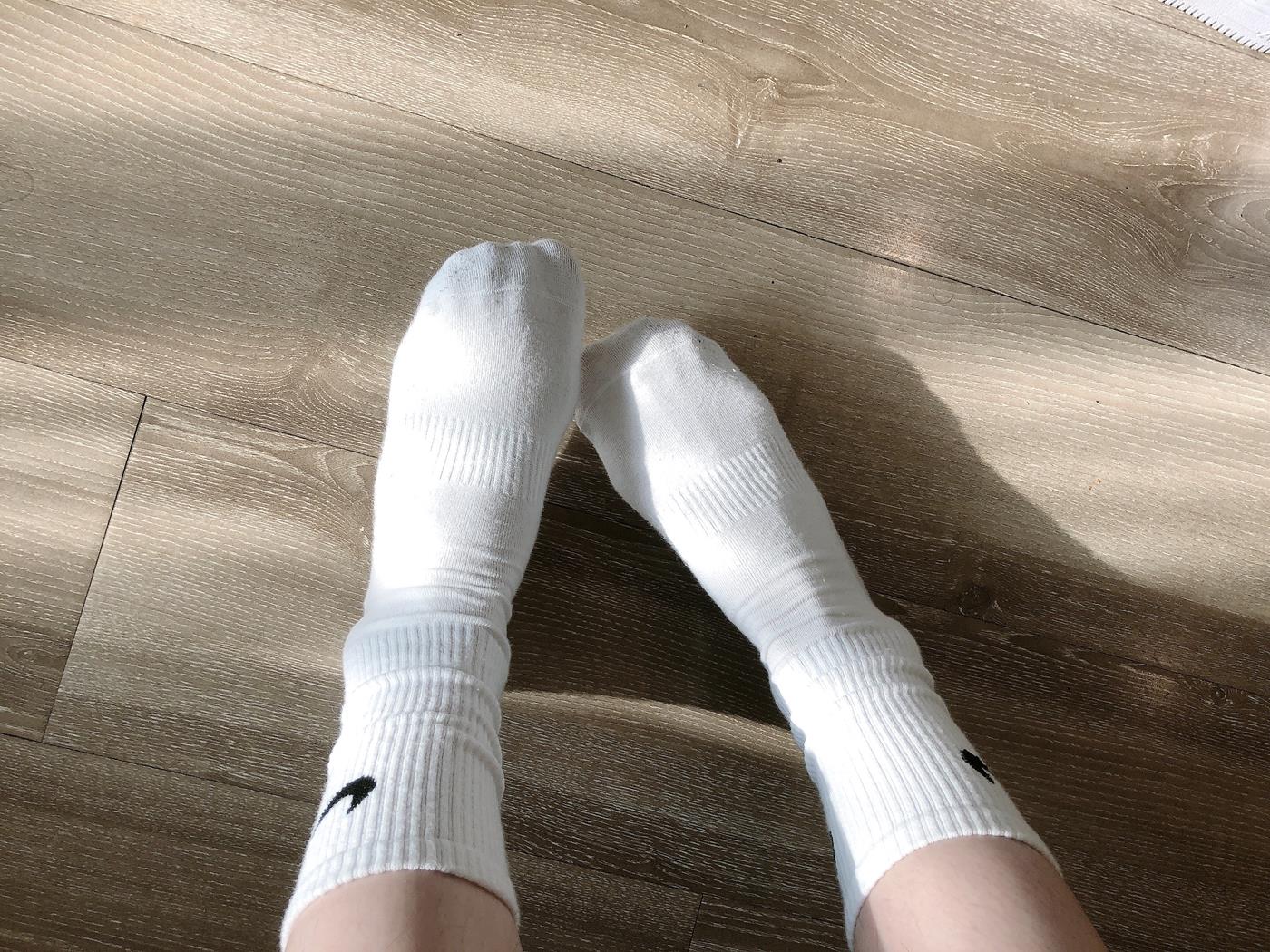 图片[24]-[誉铭传媒]袜足摄影 2022年《8月整合福利》(2) [56P] – 速更版-美库