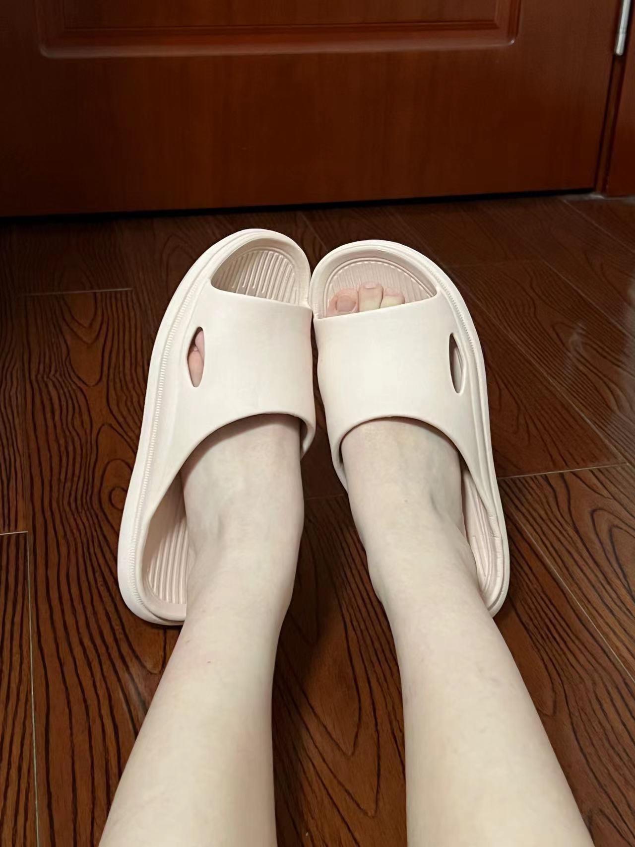 图片[27]-[誉铭传媒]袜足摄影 2022年《8月整合福利》(2) [56P] – 速更版-美库