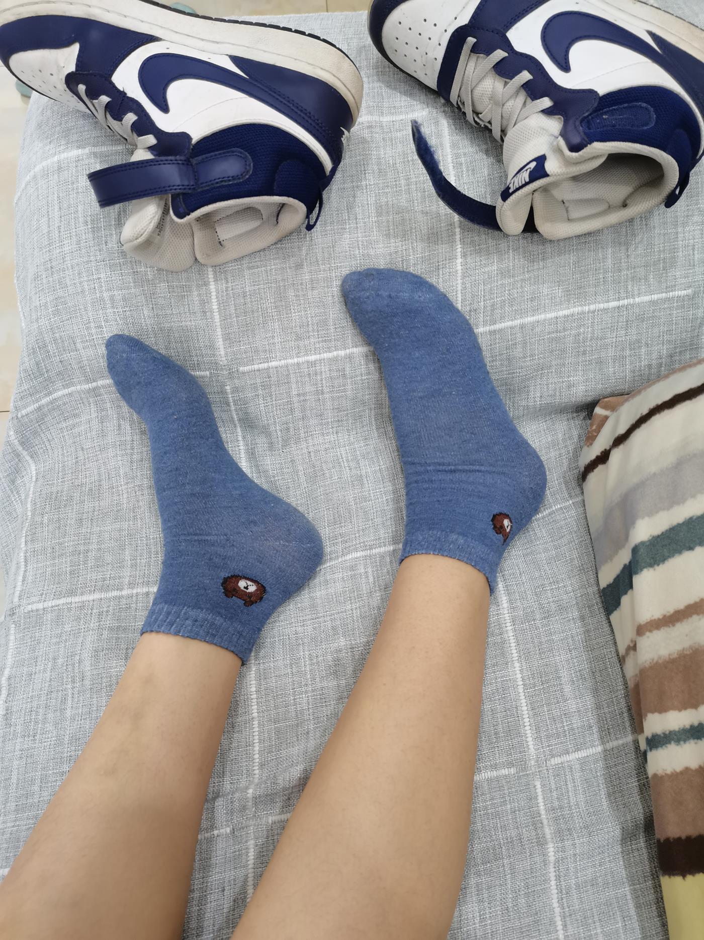 图片[31]-[誉铭传媒]袜足摄影 2022年《8月整合福利》(1) [64P] – 速更版-美库