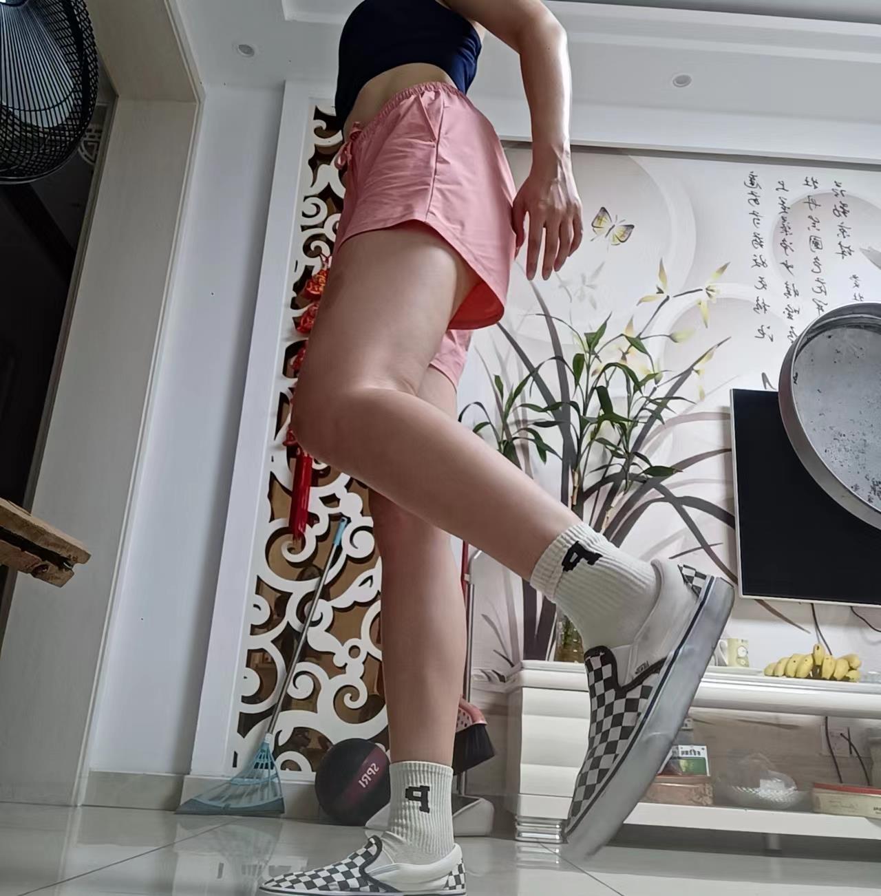 图片[34]-[誉铭传媒]袜足摄影 2022年《8月整合福利》(2) [56P] – 速更版-美库