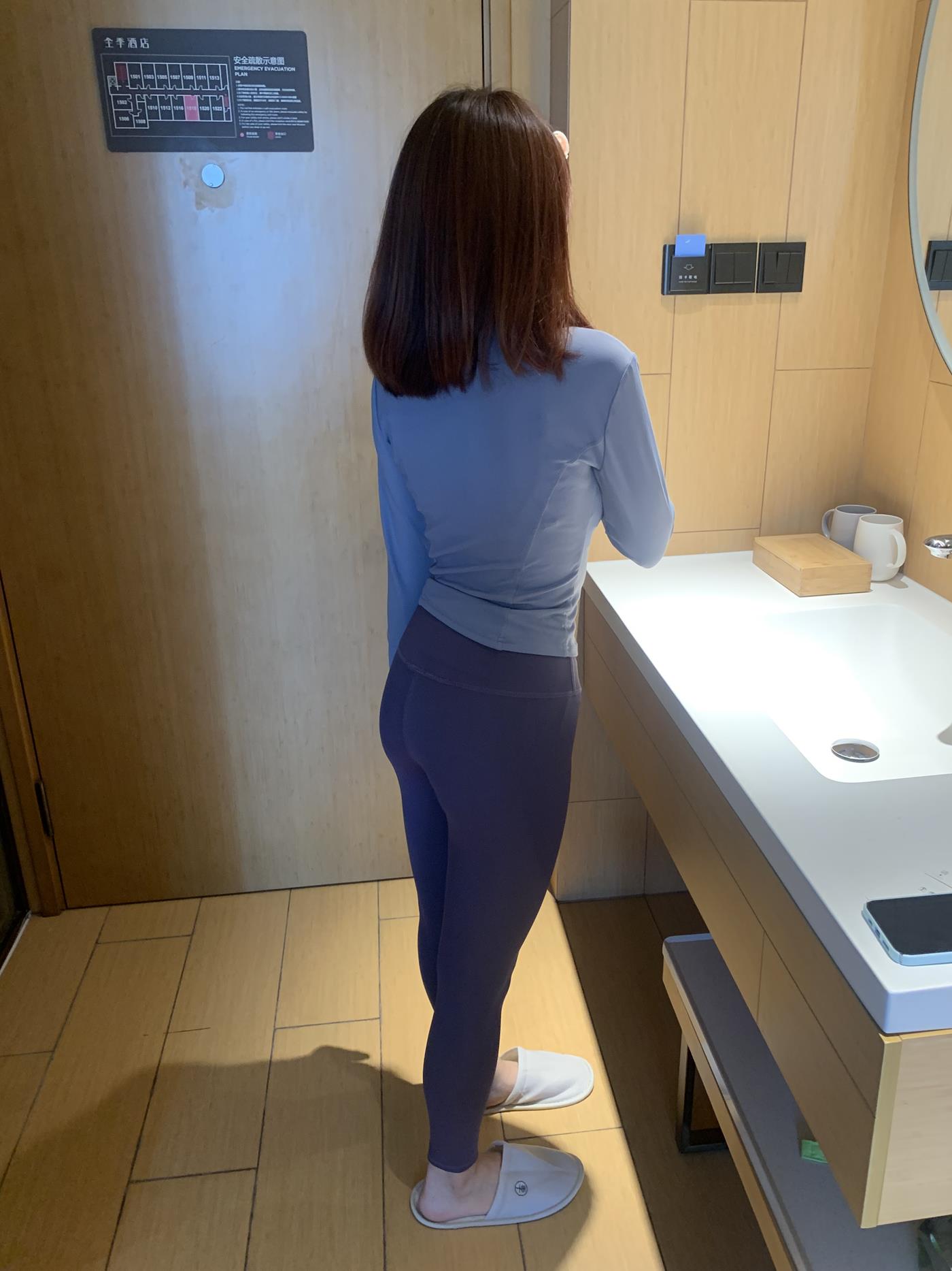 图片[42]-[誉铭传媒]袜足摄影 2022年《8月整合福利》(1) [64P] – 速更版-美库