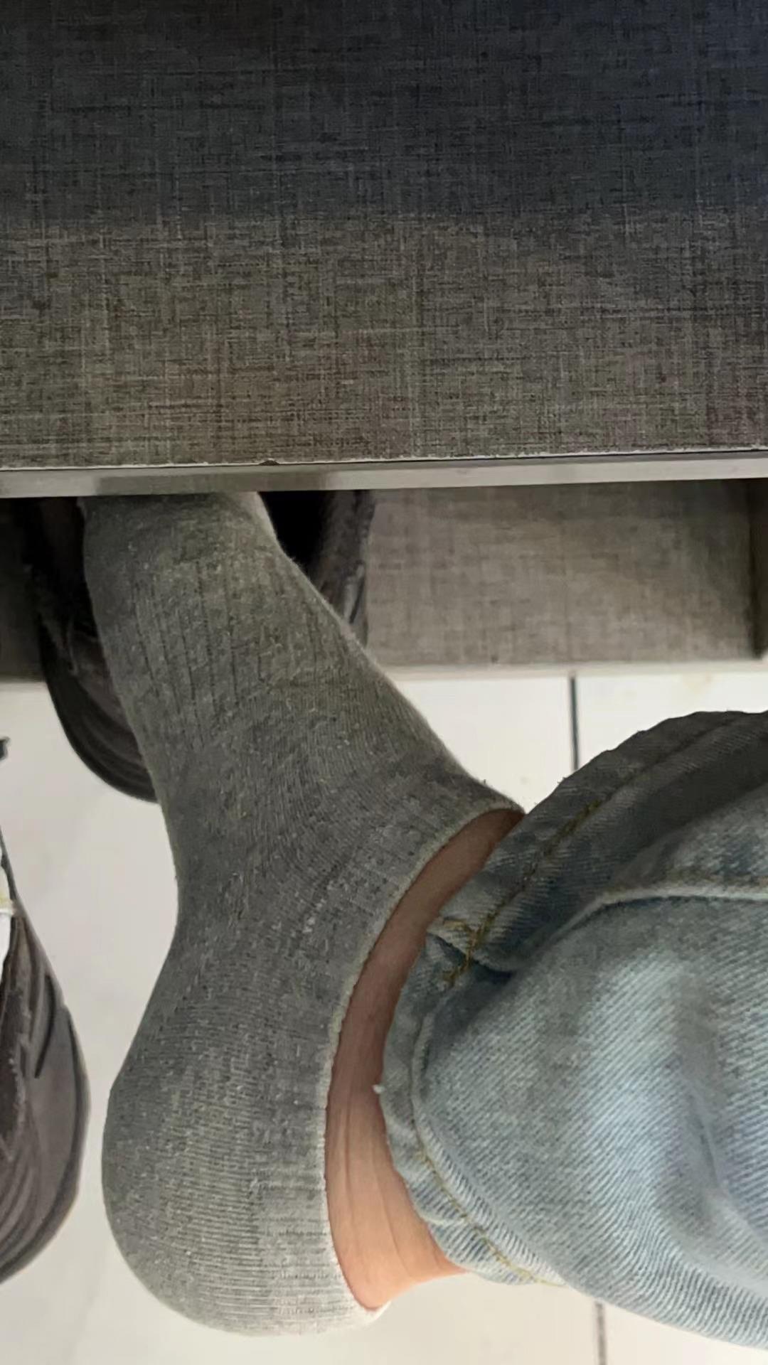 图片[58]-[誉铭传媒]袜足摄影 2022年《8月整合福利》(1) [64P] – 速更版-美库