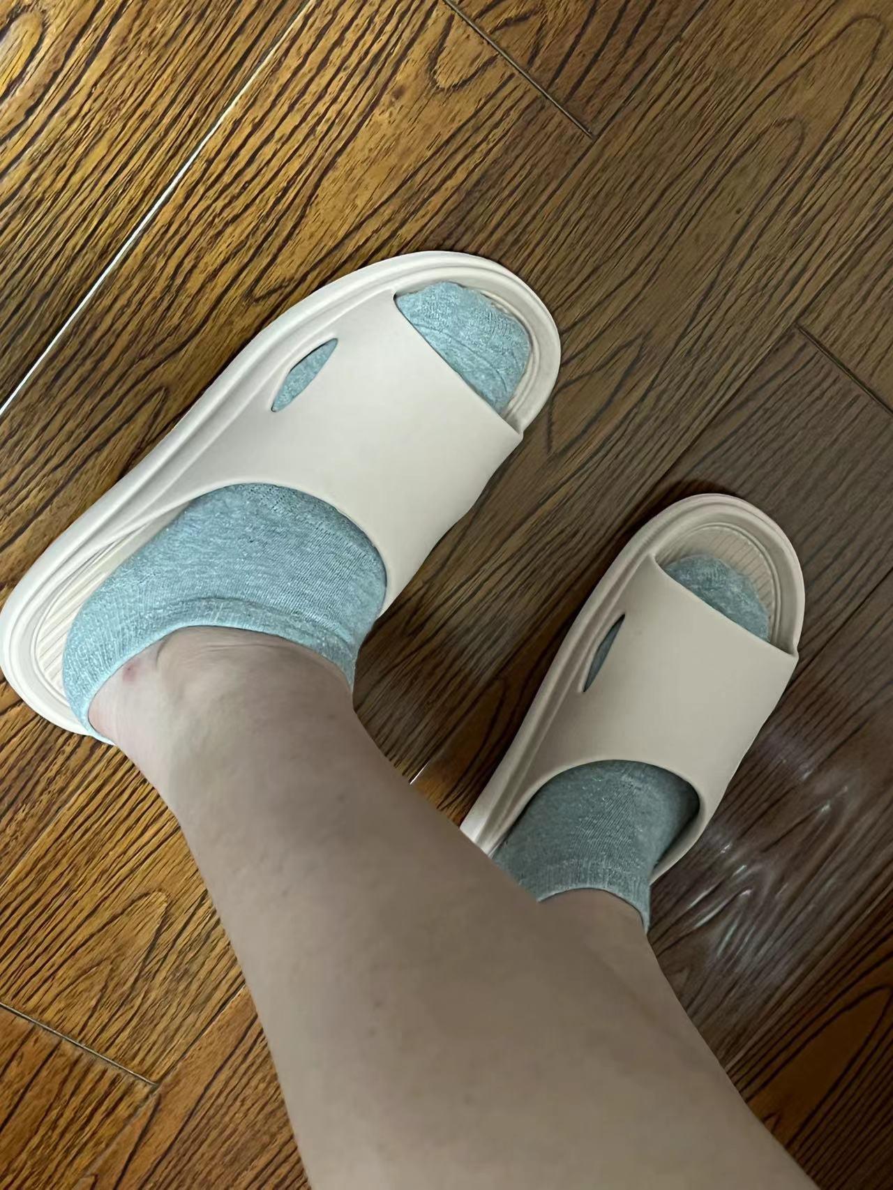 图片[61]-[誉铭传媒]袜足摄影 2022年《8月整合福利》(1) [64P] – 速更版-美库