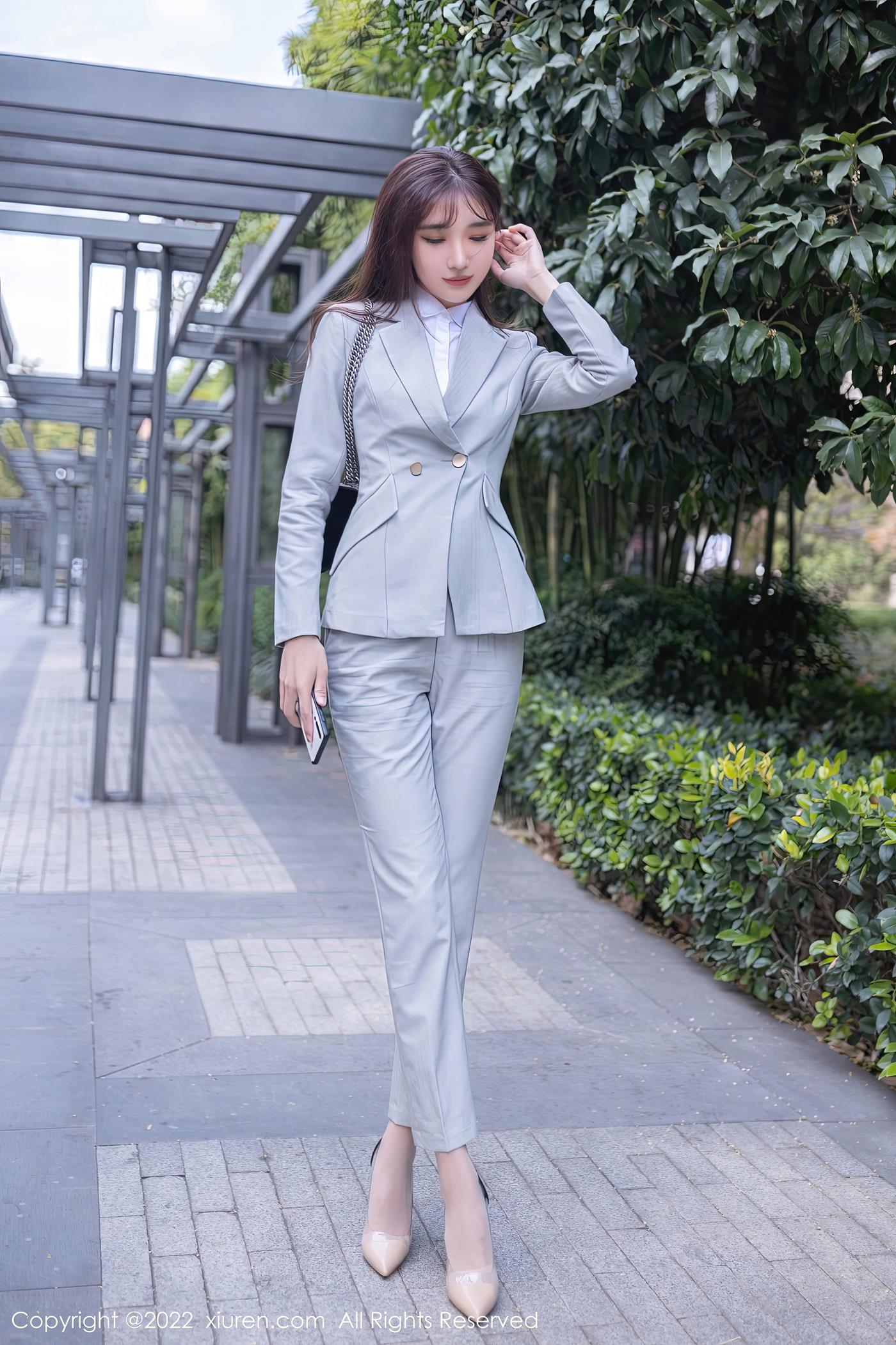 图片[19]-[Xiuren秀人网]2022.11.10 NO.5840 陆萱萱[26+1P] – 速更版-美库