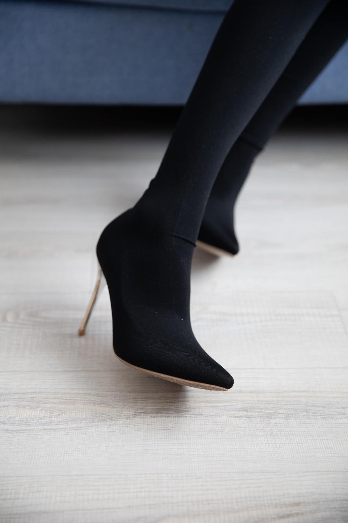 图片[35]-物恋传媒 NO.647 兔兔-海的背影 (1) [84P] – 速更版-美库