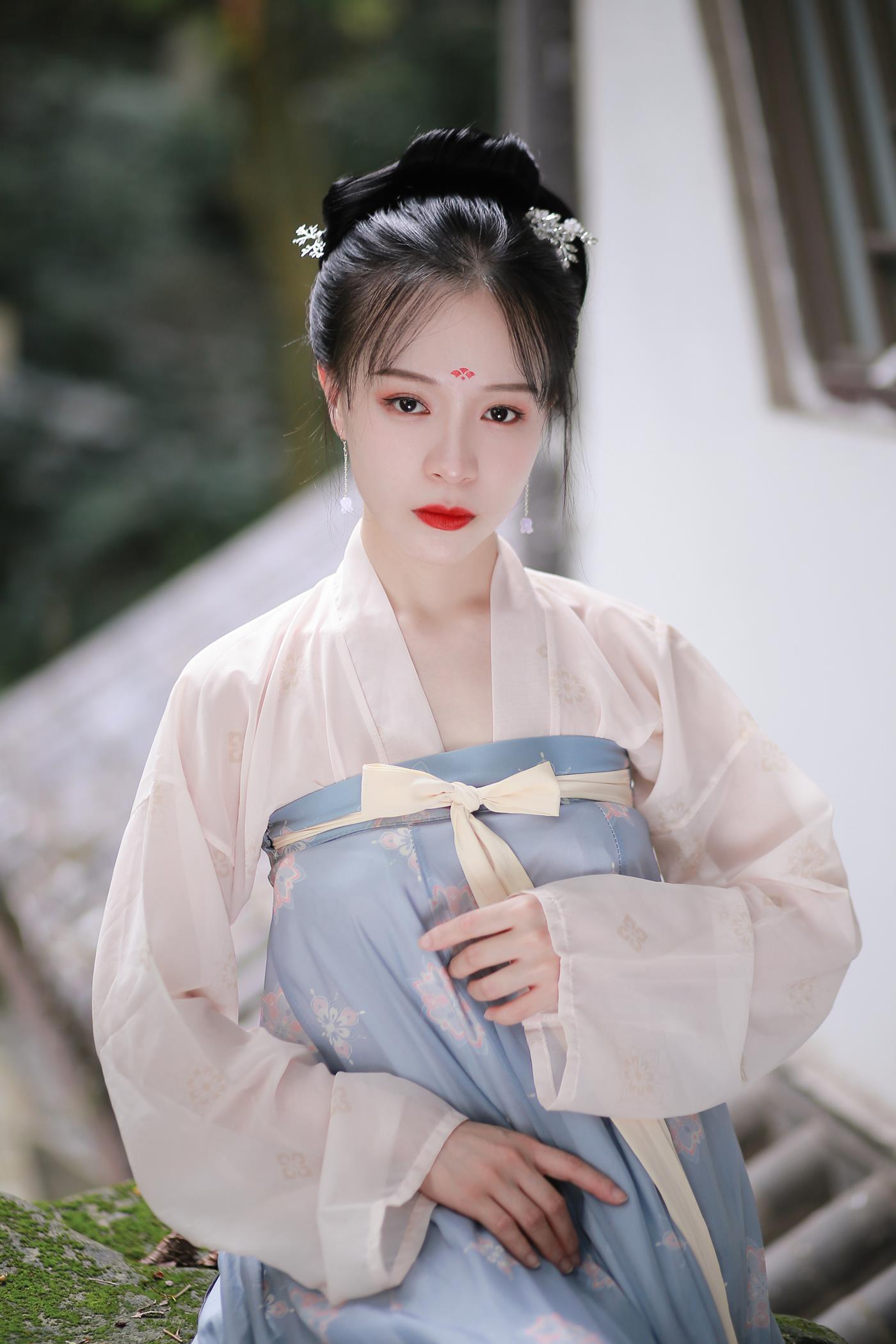 图片[12]-[YITUYU艺图语] 2022.01.18 蝶恋花 花泽阮阮 [22P] – 速更版-美库