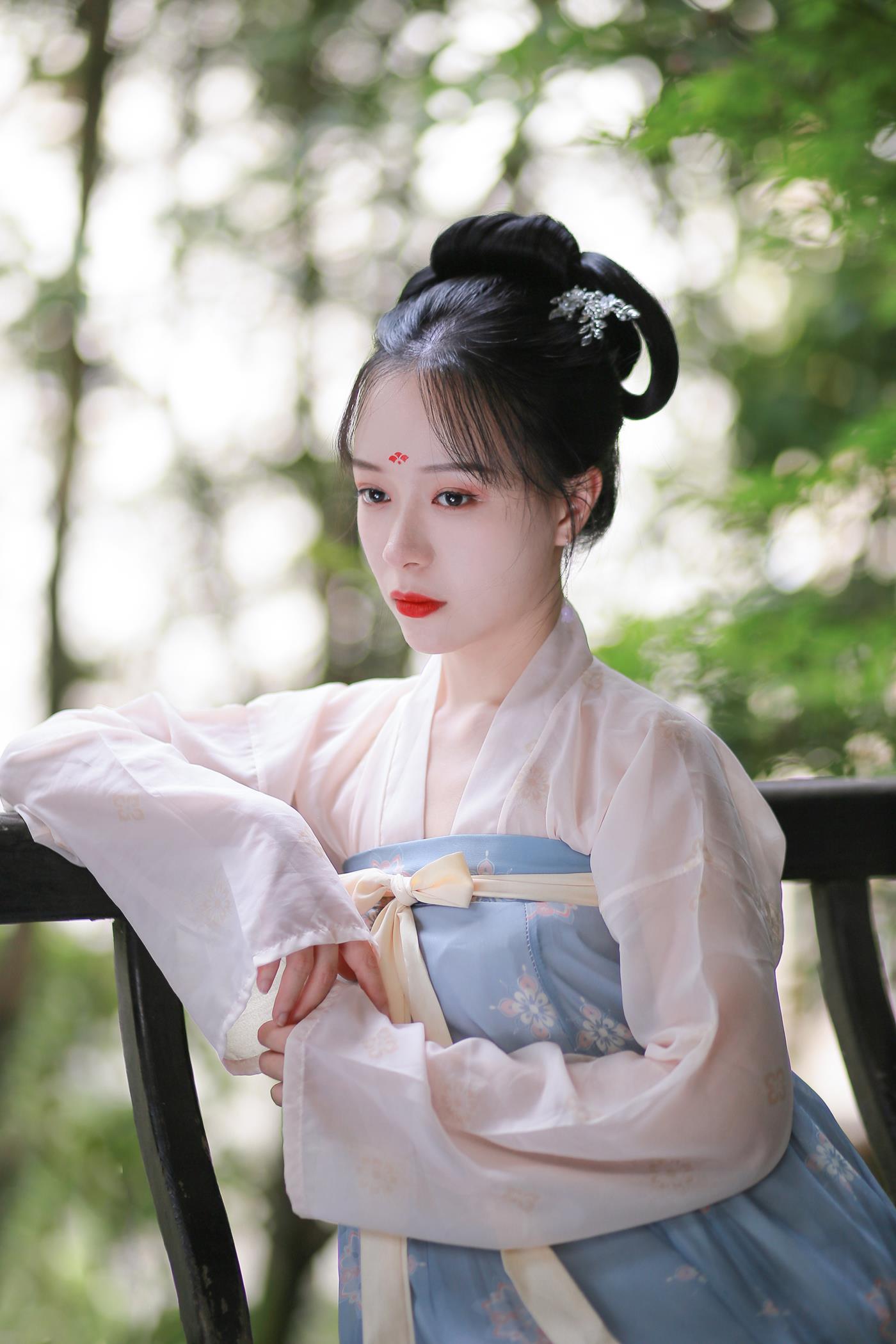 图片[14]-[YITUYU艺图语] 2022.01.18 蝶恋花 花泽阮阮 [22P] – 速更版-美库