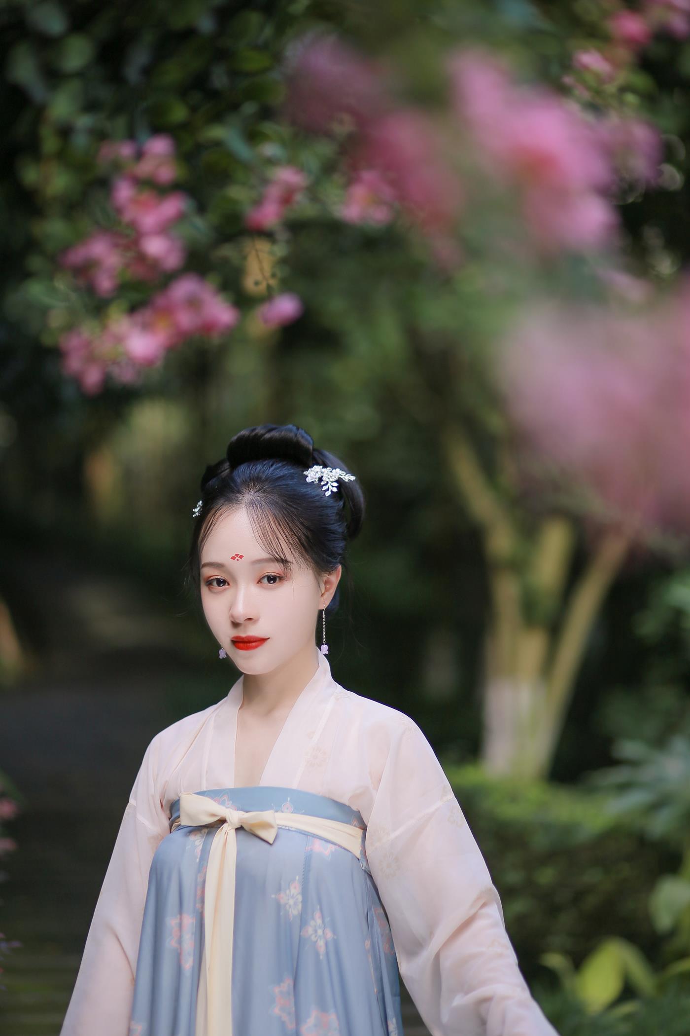 图片[16]-[YITUYU艺图语] 2022.01.18 蝶恋花 花泽阮阮 [22P] – 速更版-美库