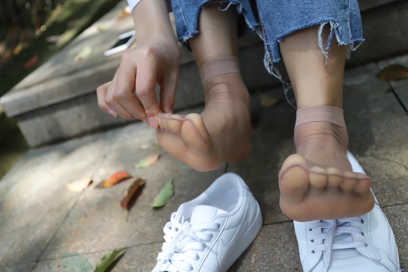 图片[11]-大西瓜爱牙膏-2020 01X活动 模特2（二） 牛仔裤短丝白鞋 (2) [100P] – 速更版-美库