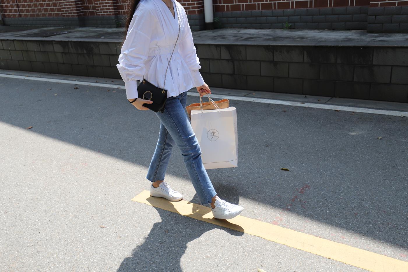 图片[10]-大西瓜爱牙膏-2020 01X活动 模特2（二） 牛仔裤短丝白鞋 (1) [96P] – 速更版-美库