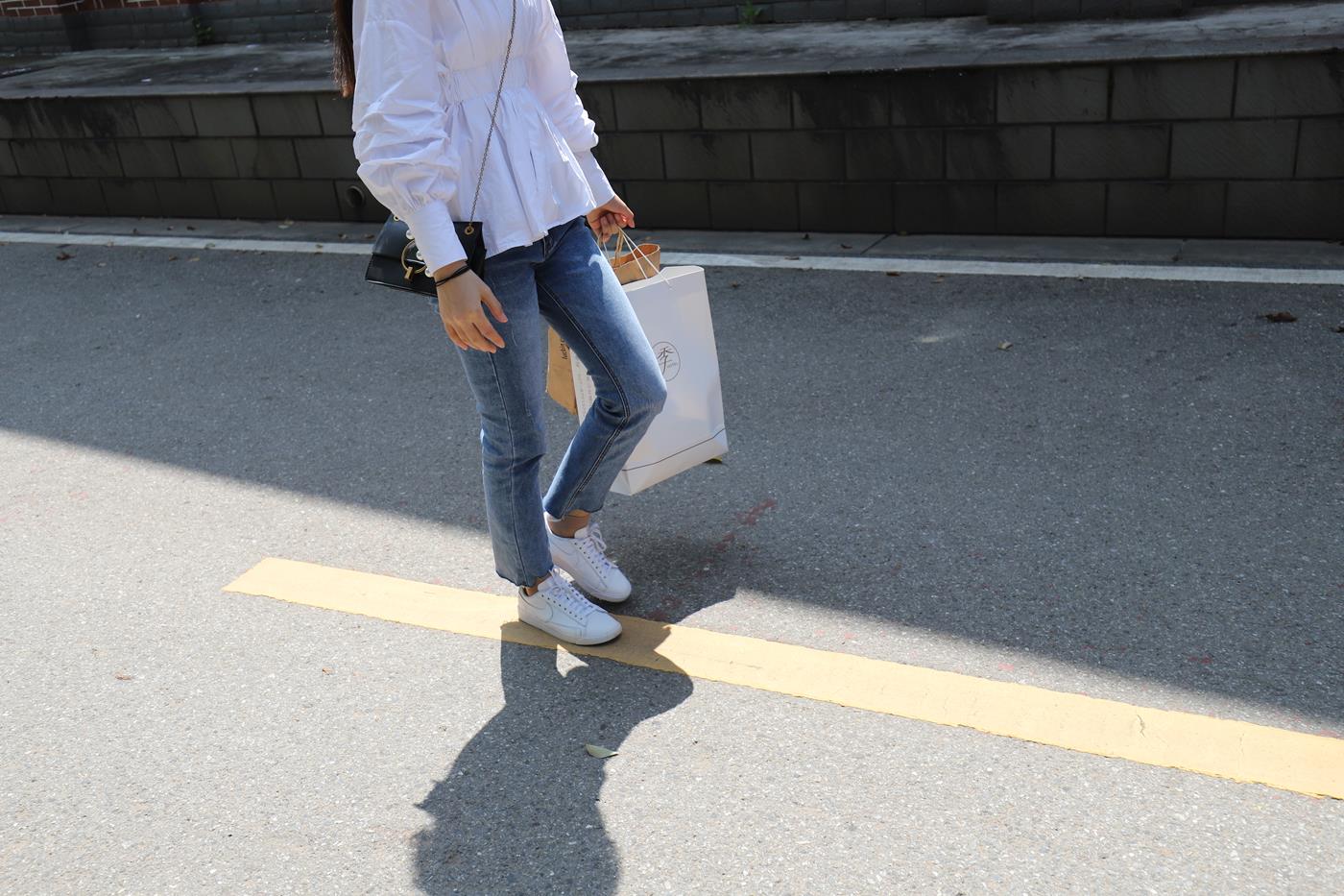 图片[11]-大西瓜爱牙膏-2020 01X活动 模特2（二） 牛仔裤短丝白鞋 (1) [96P] – 速更版-美库