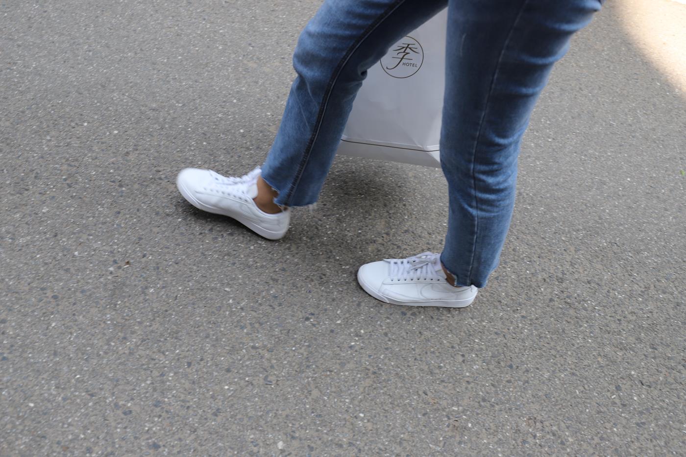 图片[20]-大西瓜爱牙膏-2020 01X活动 模特2（二） 牛仔裤短丝白鞋 (1) [96P] – 速更版-美库