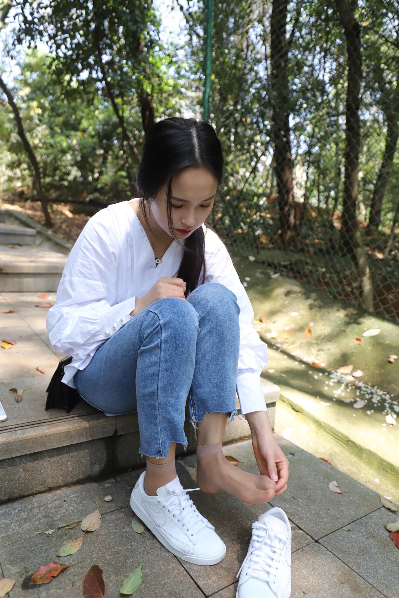 图片[27]-大西瓜爱牙膏-2020 01X活动 模特2（二） 牛仔裤短丝白鞋 (2) [100P] – 速更版-美库