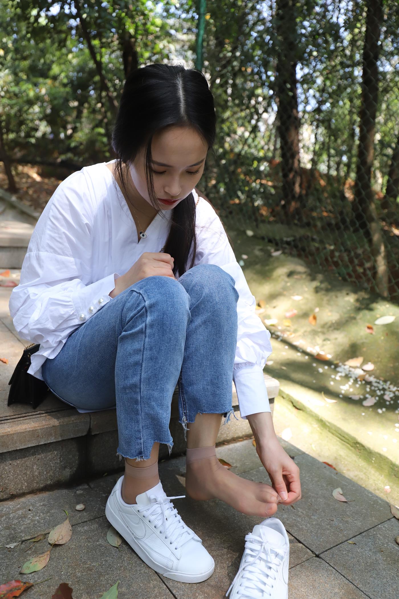 图片[28]-大西瓜爱牙膏-2020 01X活动 模特2（二） 牛仔裤短丝白鞋 (2) [100P] – 速更版-美库