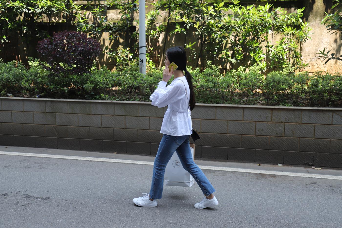 图片[24]-大西瓜爱牙膏-2020 01X活动 模特2（二） 牛仔裤短丝白鞋 (1) [96P] – 速更版-美库