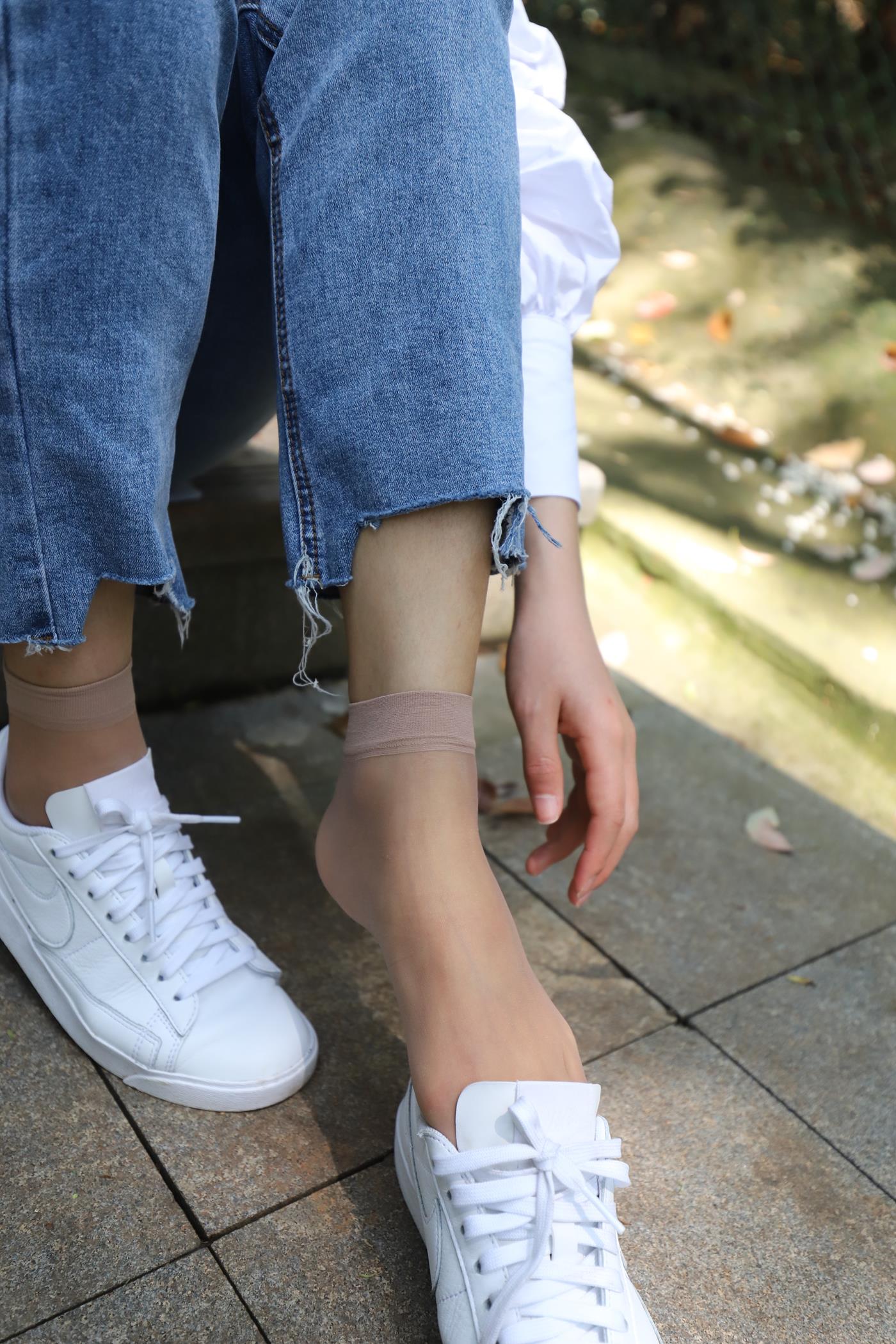 图片[33]-大西瓜爱牙膏-2020 01X活动 模特2（二） 牛仔裤短丝白鞋 (2) [100P] – 速更版-美库