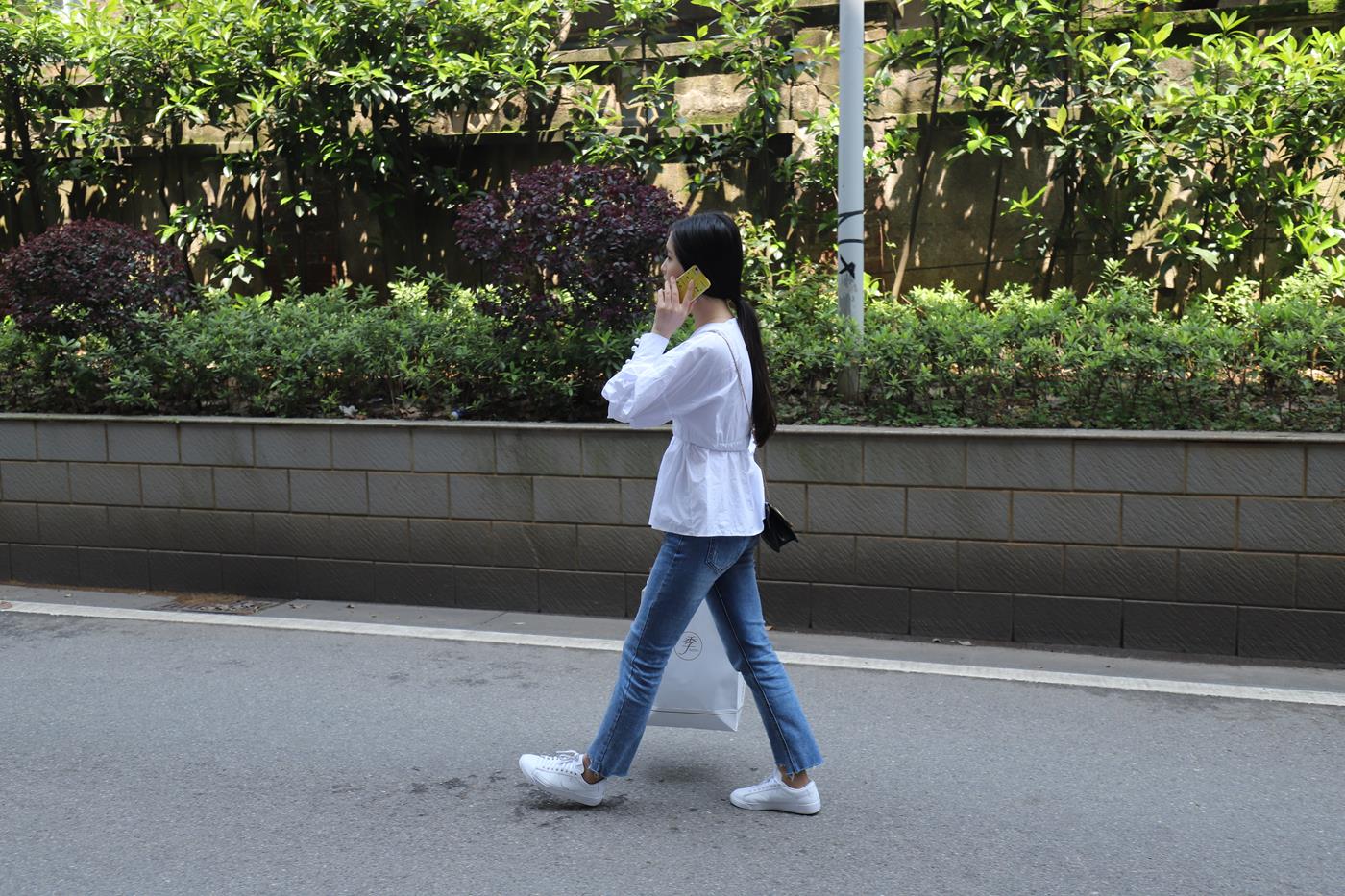 图片[26]-大西瓜爱牙膏-2020 01X活动 模特2（二） 牛仔裤短丝白鞋 (1) [96P] – 速更版-美库