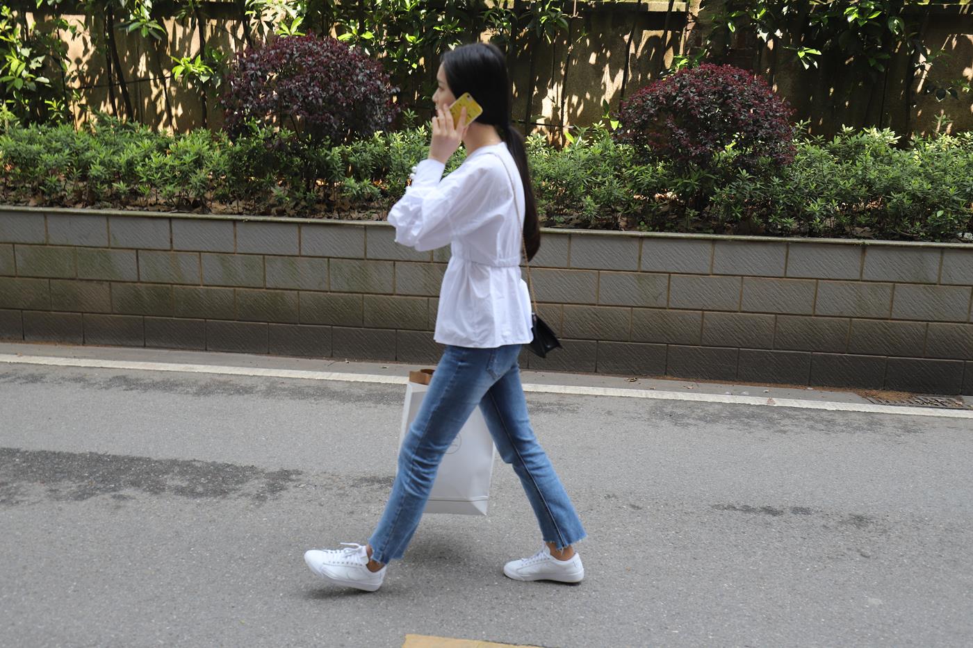图片[27]-大西瓜爱牙膏-2020 01X活动 模特2（二） 牛仔裤短丝白鞋 (1) [96P] – 速更版-美库
