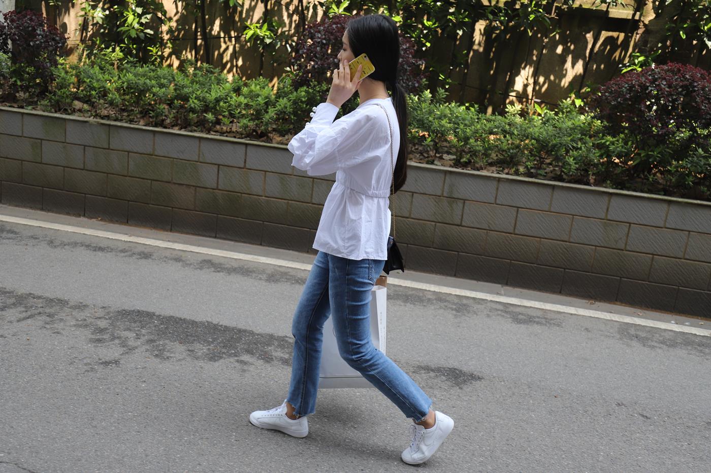 图片[28]-大西瓜爱牙膏-2020 01X活动 模特2（二） 牛仔裤短丝白鞋 (1) [96P] – 速更版-美库