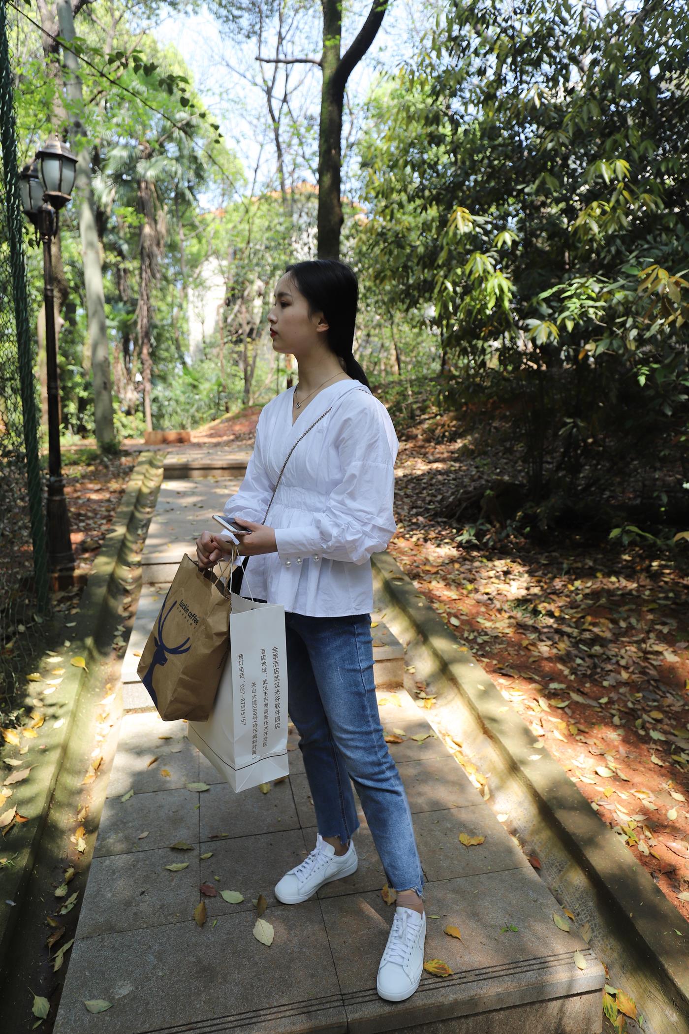 图片[40]-大西瓜爱牙膏-2020 01X活动 模特2（二） 牛仔裤短丝白鞋 (1) [96P] – 速更版-美库