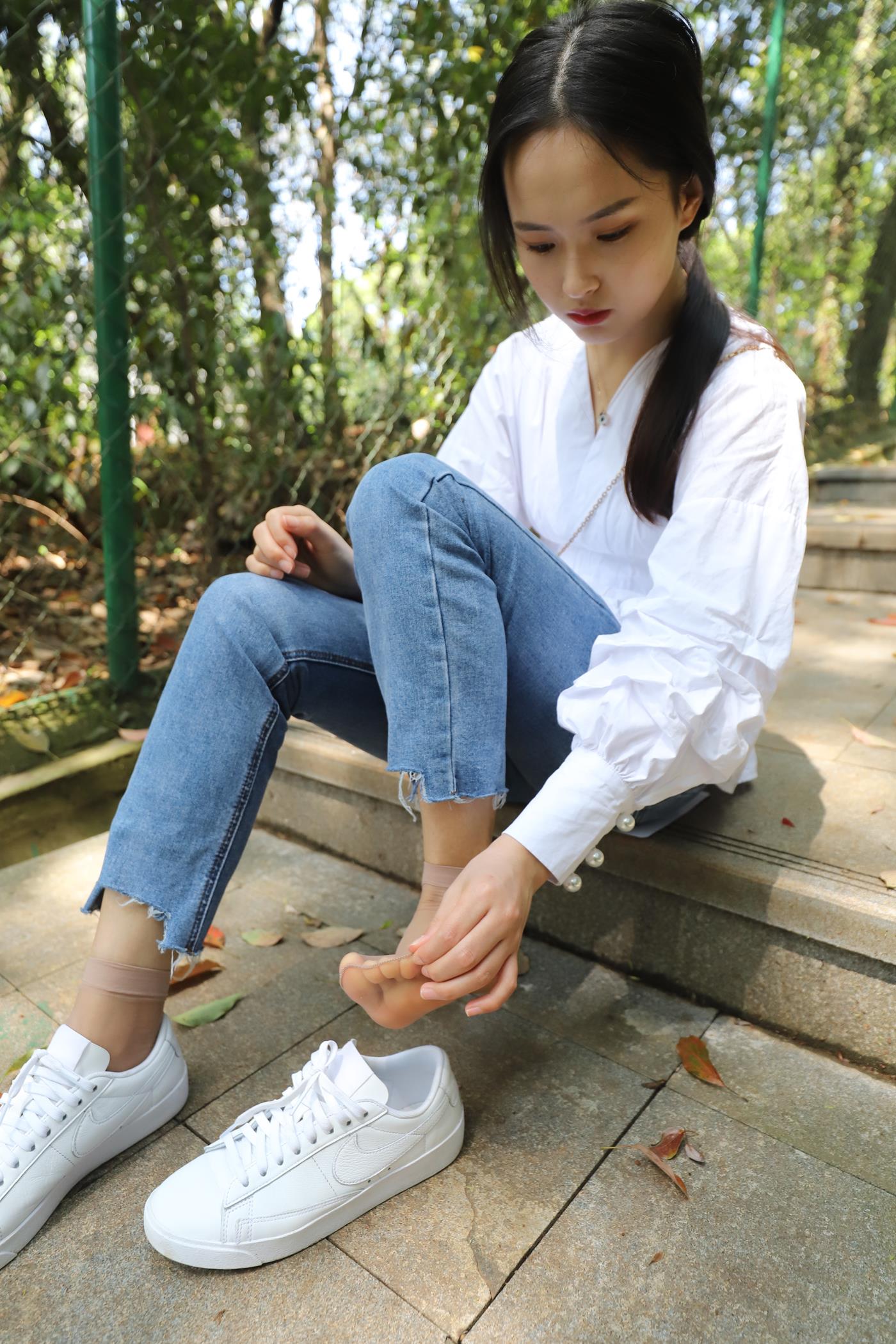 图片[75]-大西瓜爱牙膏-2020 01X活动 模特2（二） 牛仔裤短丝白鞋 (2) [100P] – 速更版-美库