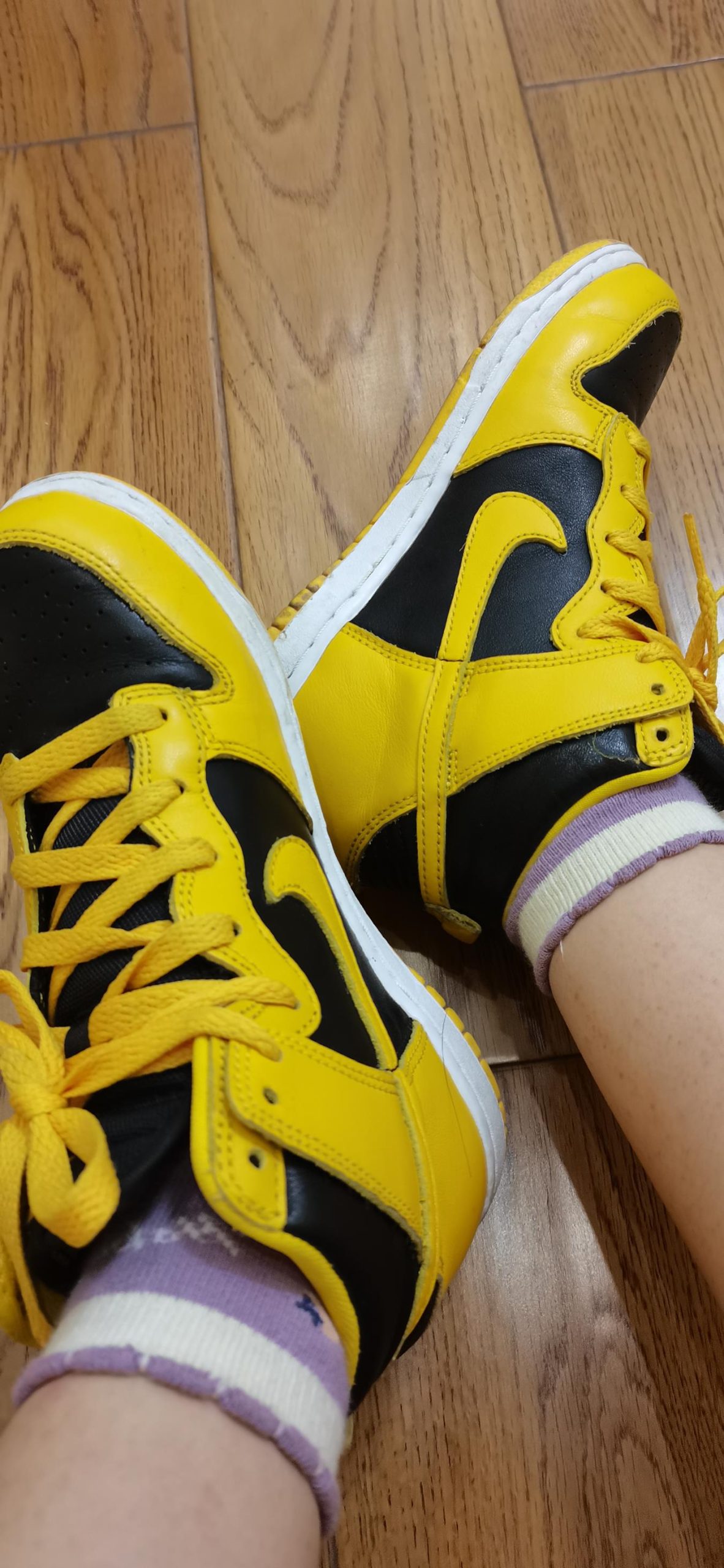 图片[20]-[誉铭传媒]袜足摄影 2022年《8月整合福利》二 （2）[49P] – 速更版-美库